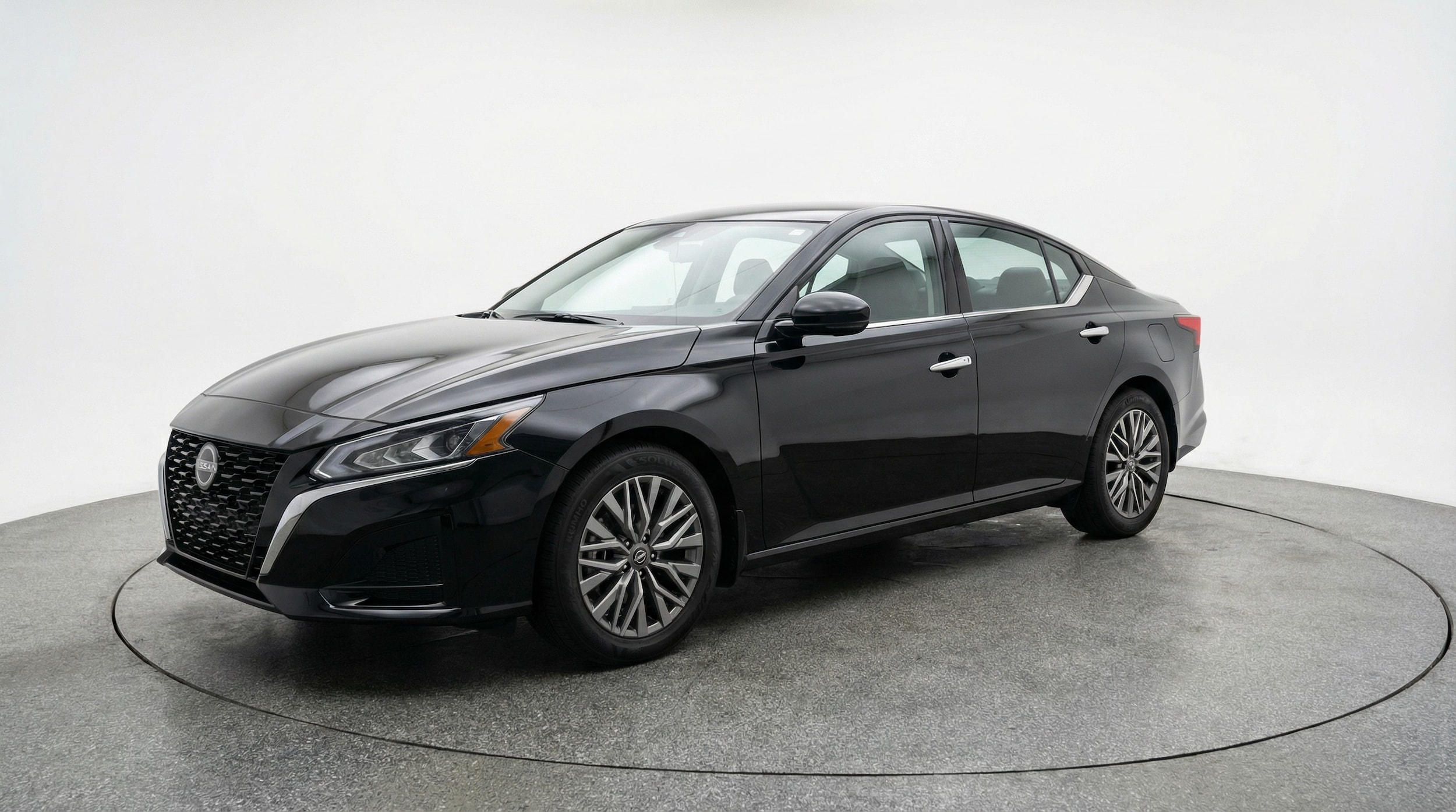 Thumbnail: 2025 Nissan Altima - 3