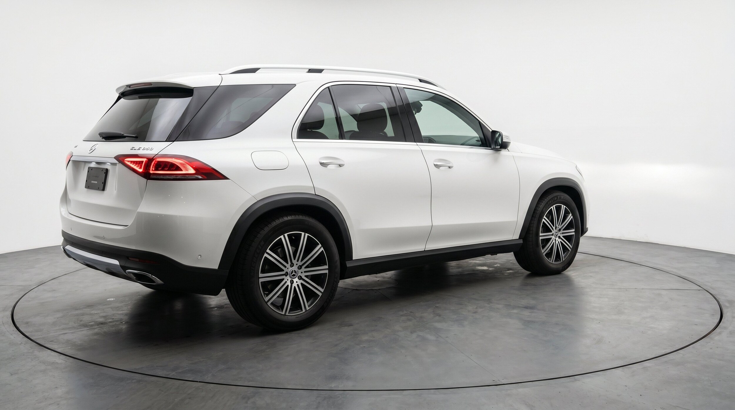 Thumbnail: 2026 Mercedes-Benz GLE - 9