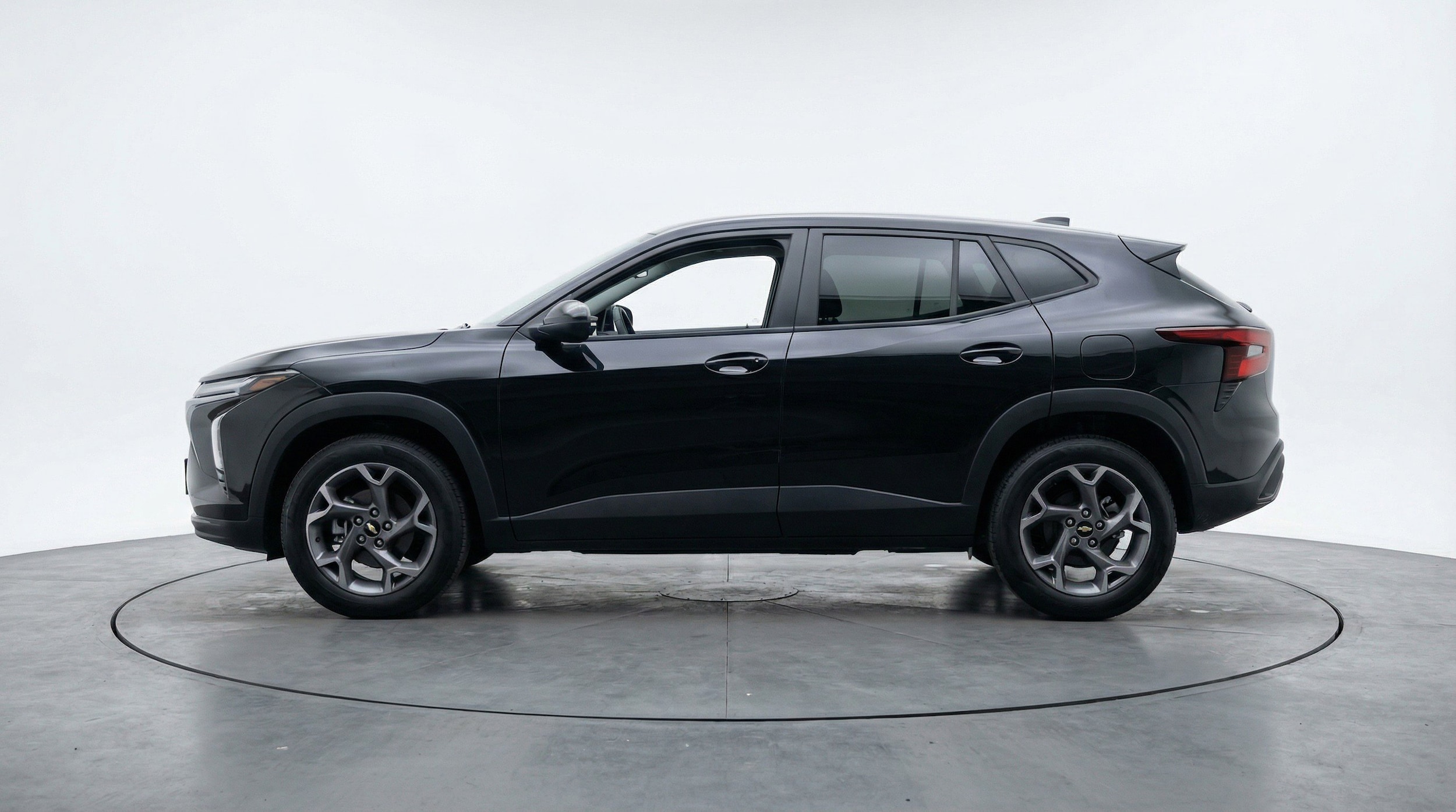 Thumbnail: 2025 Chevrolet Trax - 5