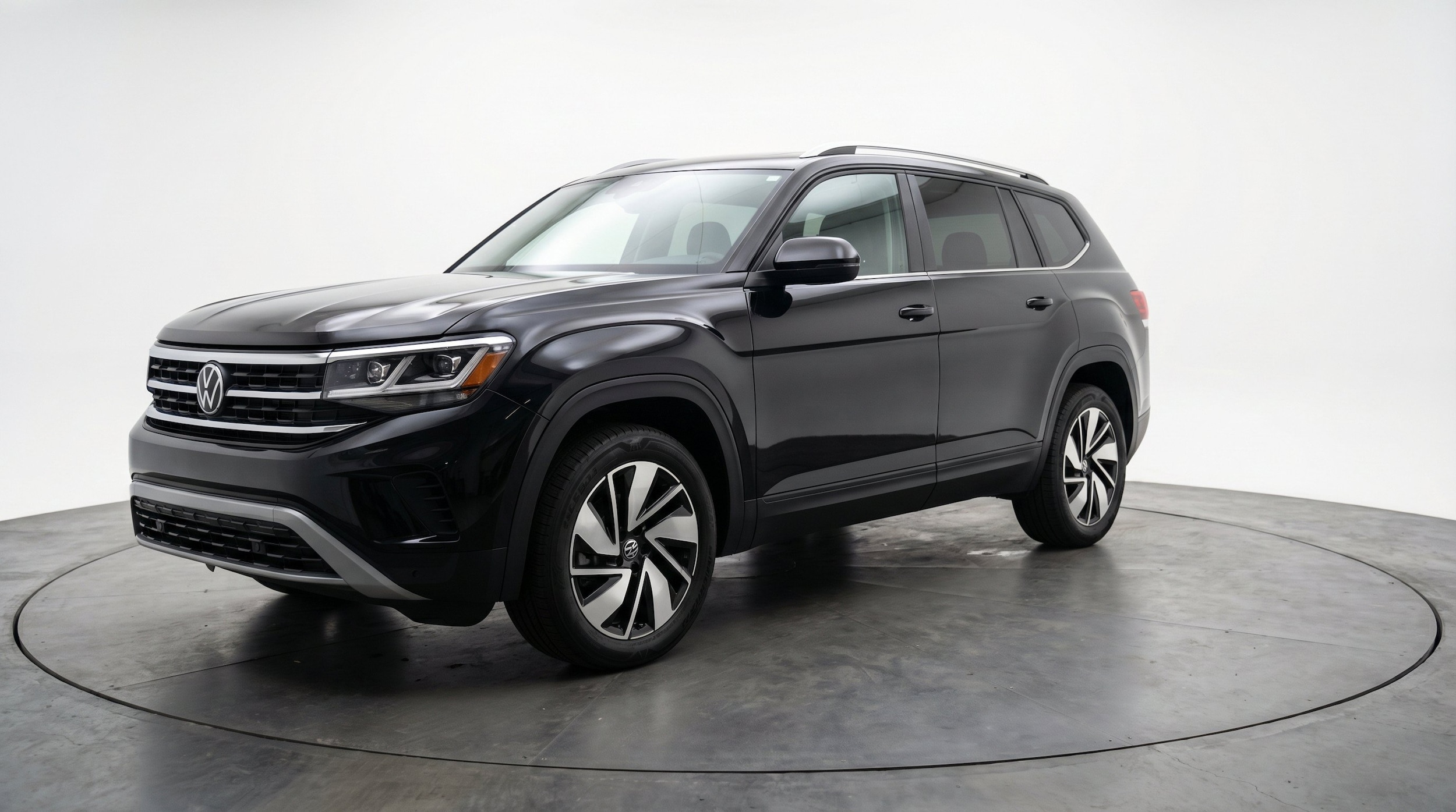Thumbnail: 2026 Volkswagen Atlas - 3