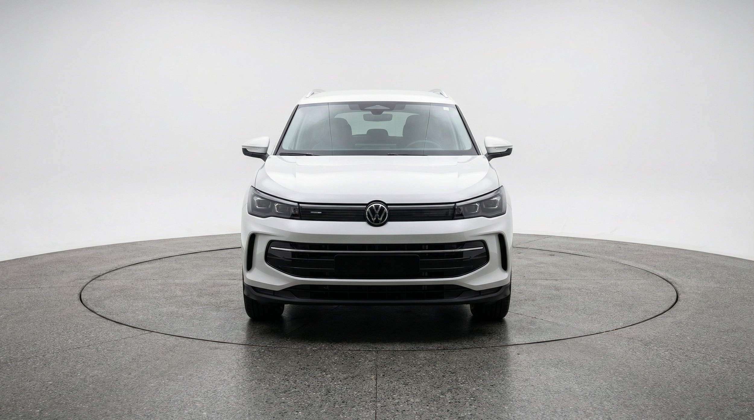 Thumbnail: 2026 Volkswagen Tiguan - 2