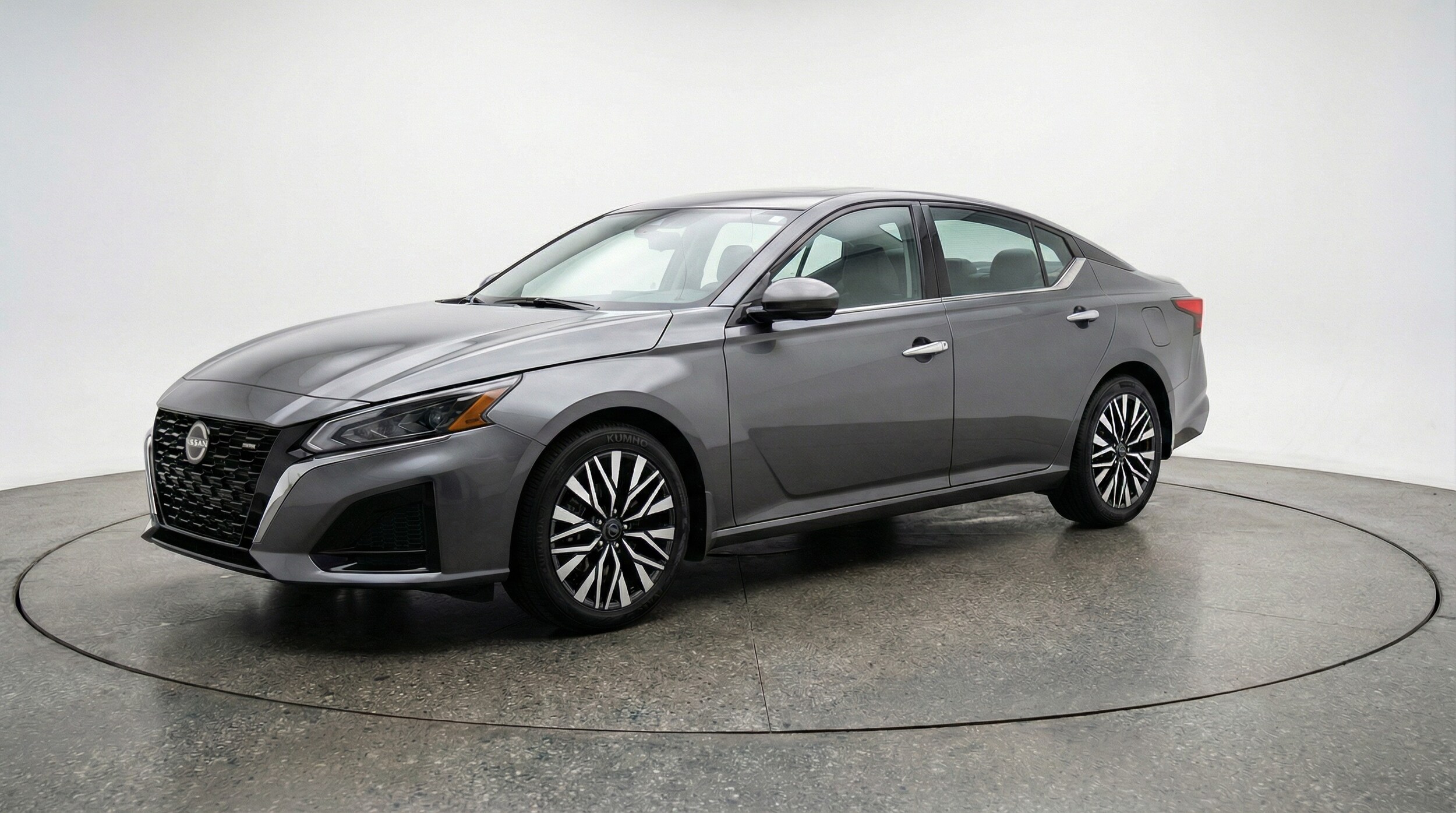 Thumbnail: 2025 Nissan Altima - 3