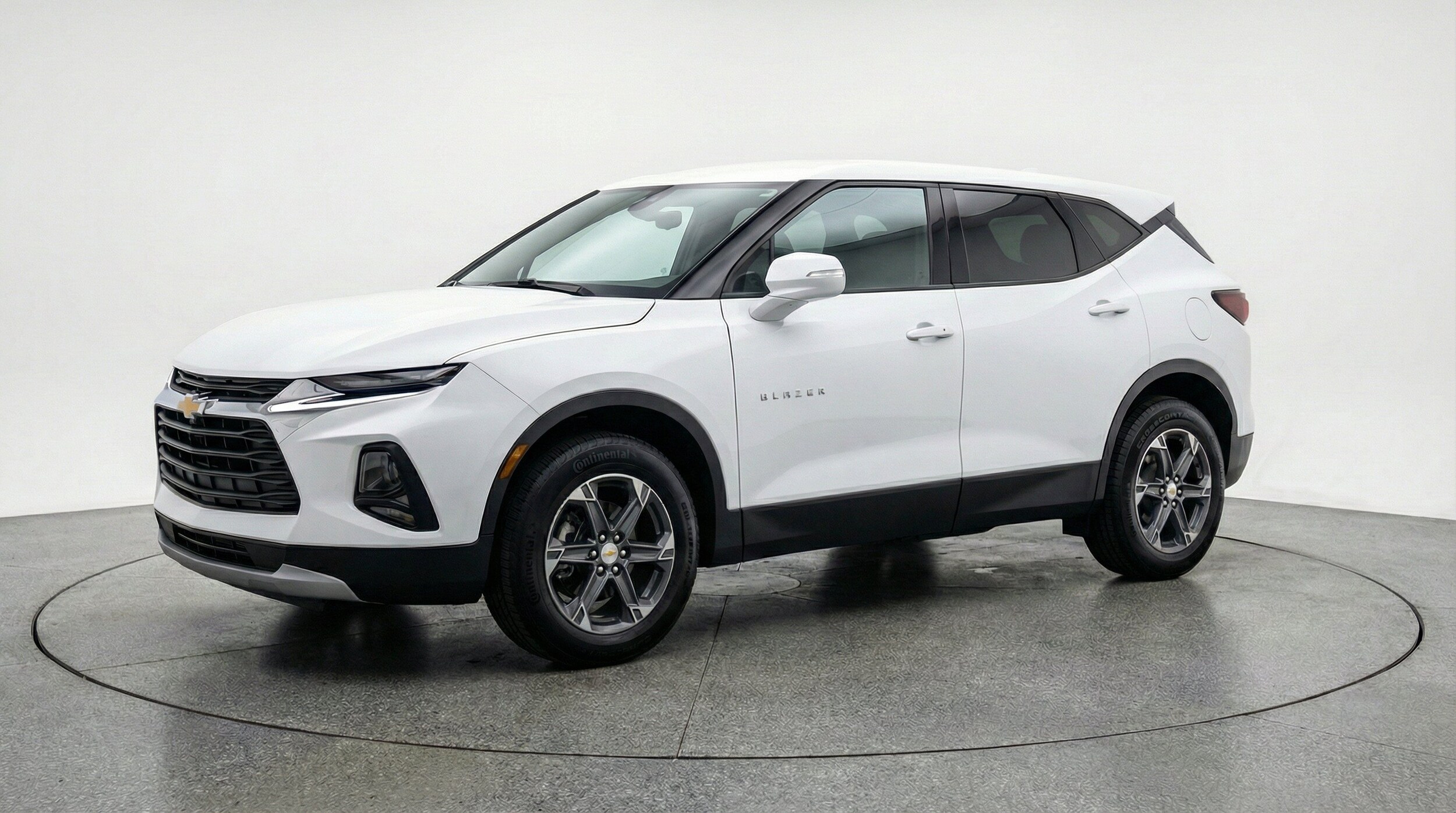 Thumbnail: 2025 Chevrolet Blazer - 3
