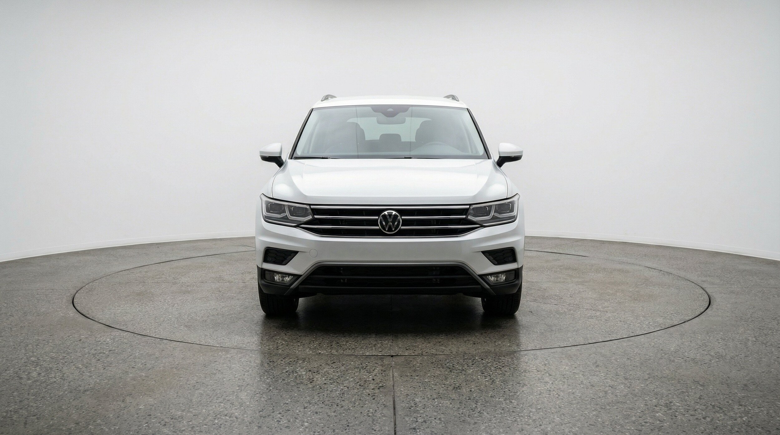 Thumbnail: 2026 Volkswagen Tiguan - 2