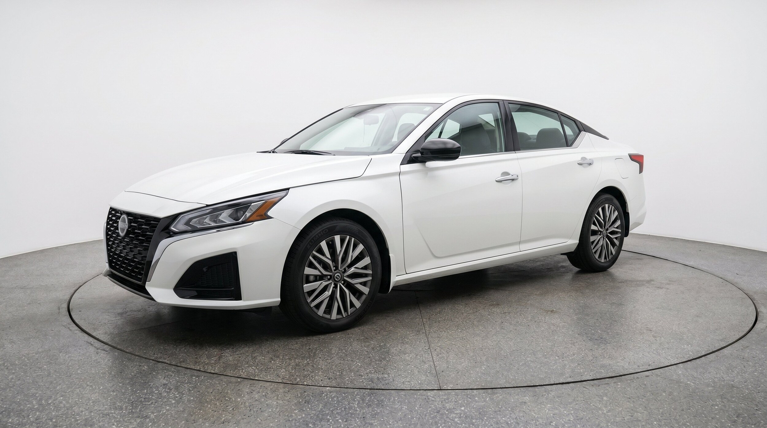 Thumbnail: 2025 Nissan Altima - 3