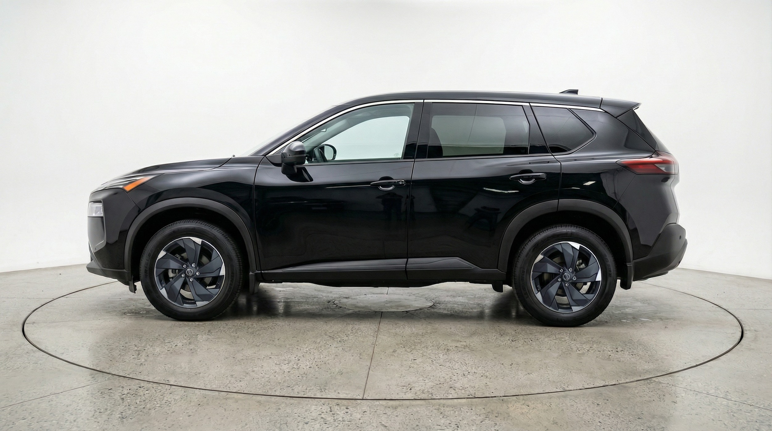 Thumbnail: 2025 Nissan Rogue - 4