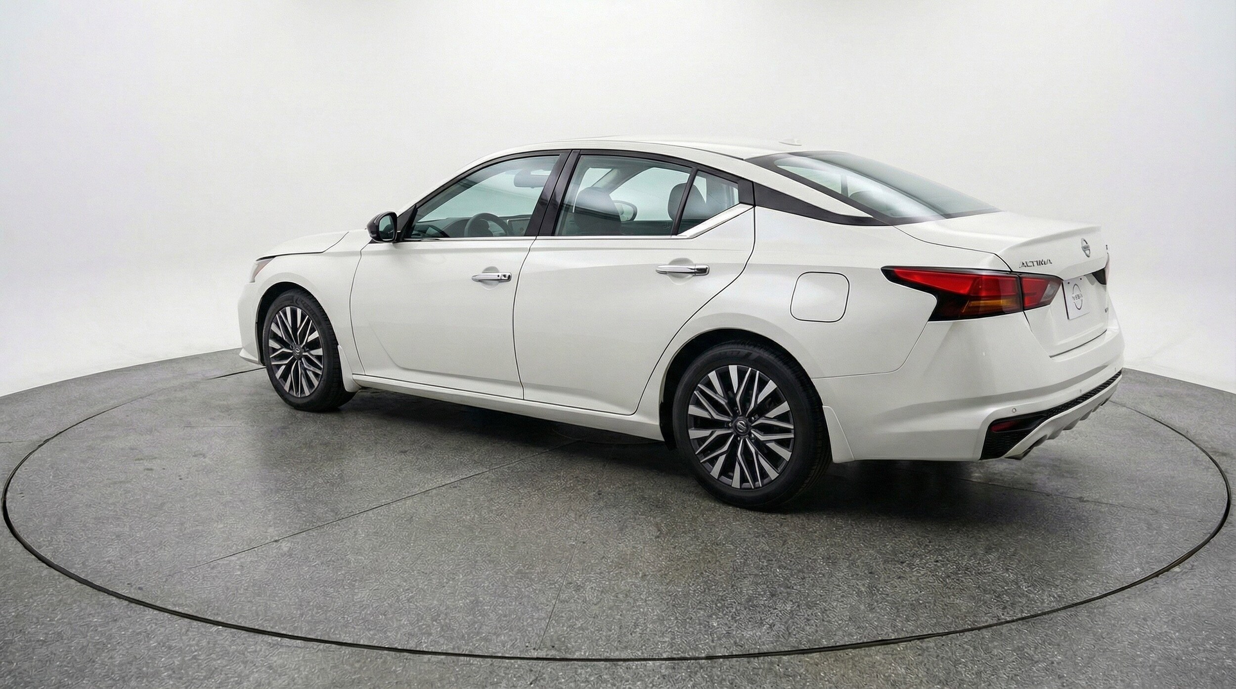 Thumbnail: 2025 Nissan Altima - 6