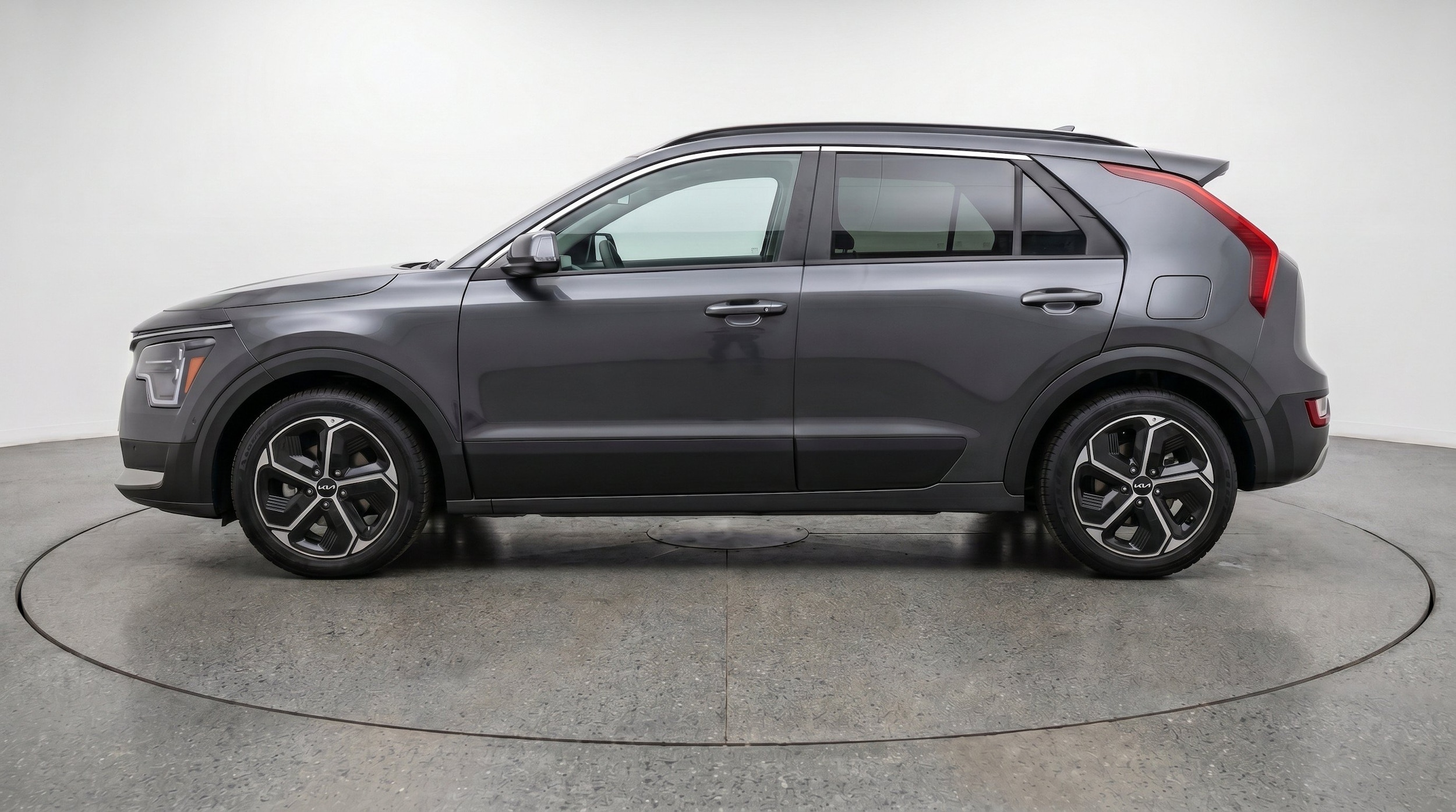 Thumbnail: 2026 Kia Niro - 5