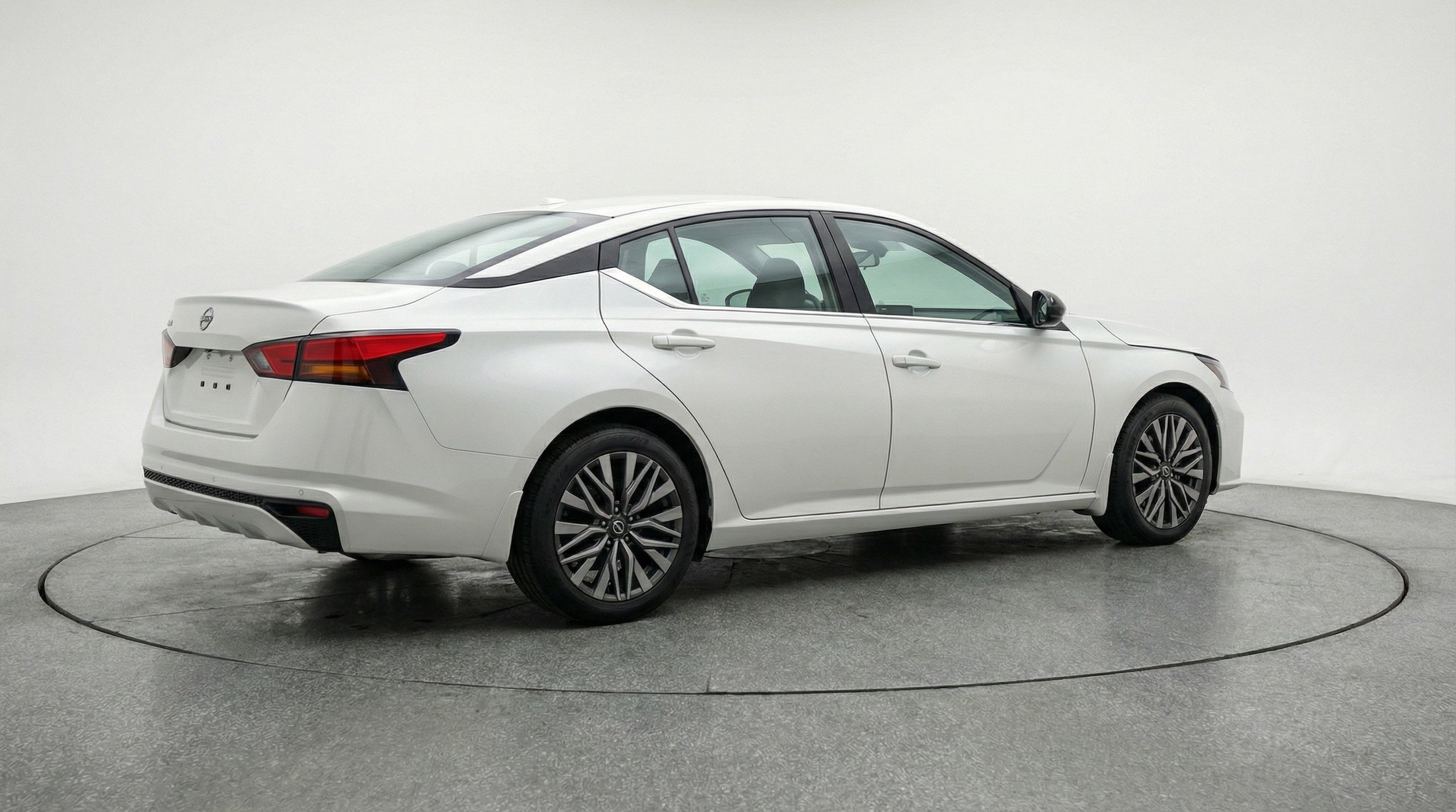 Thumbnail: 2025 Nissan Altima - 9
