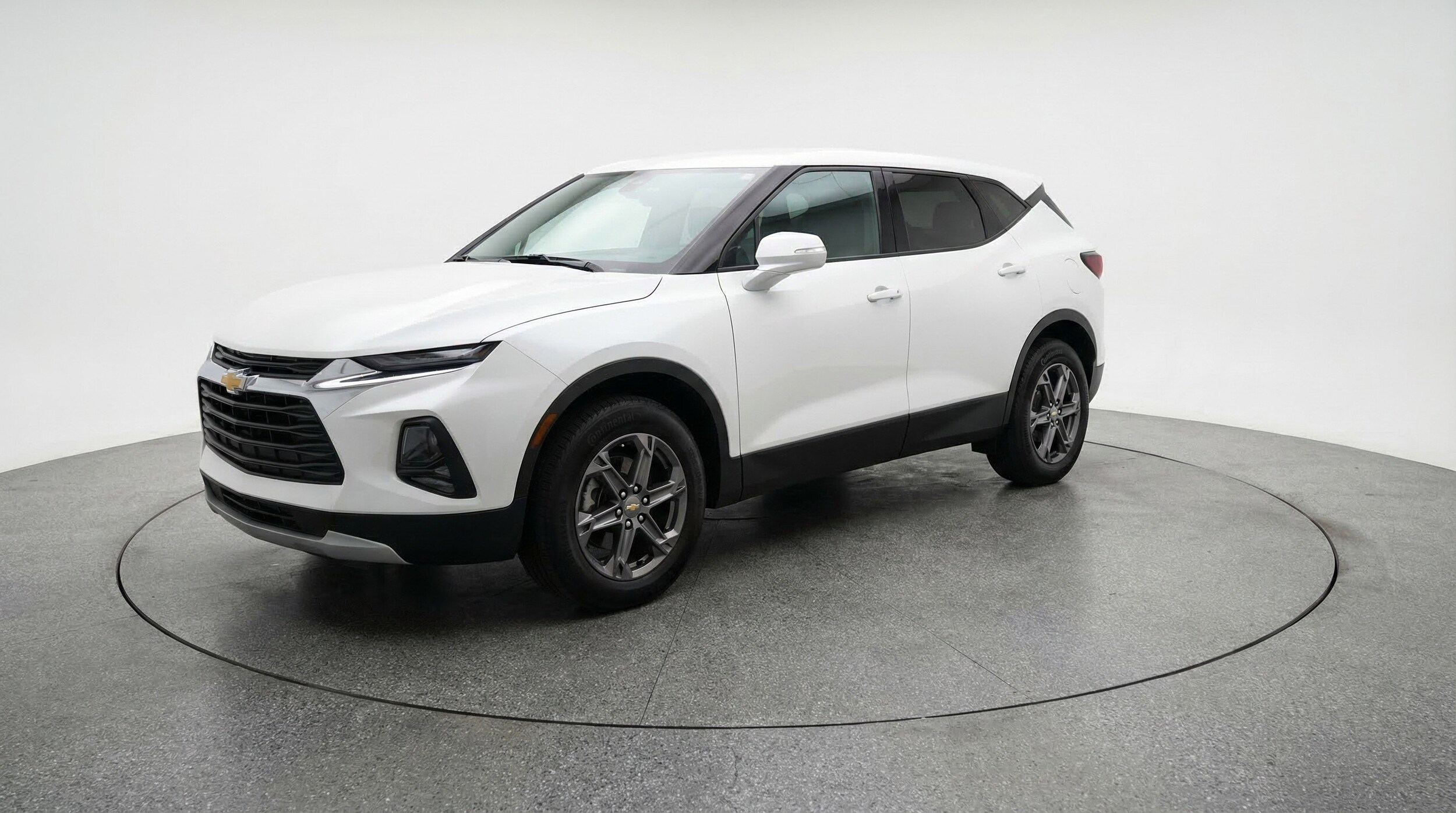 Thumbnail: 2025 Chevrolet Blazer - 3