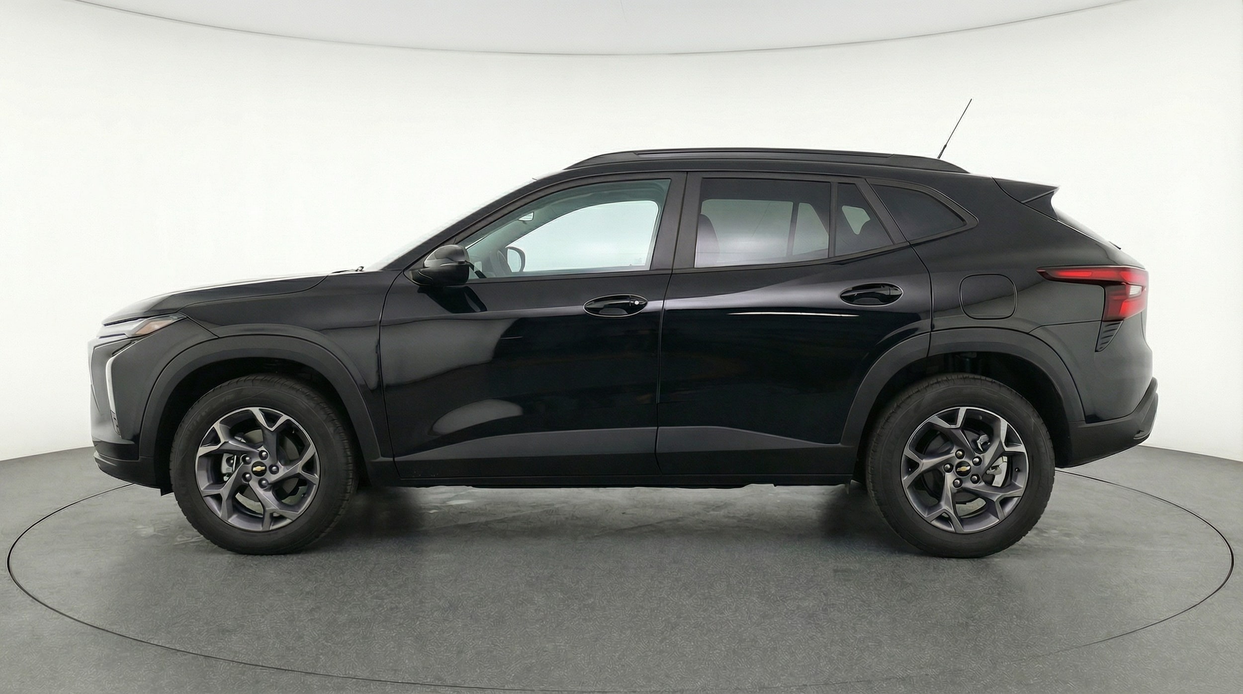 Thumbnail: 2025 Chevrolet Trax - 4