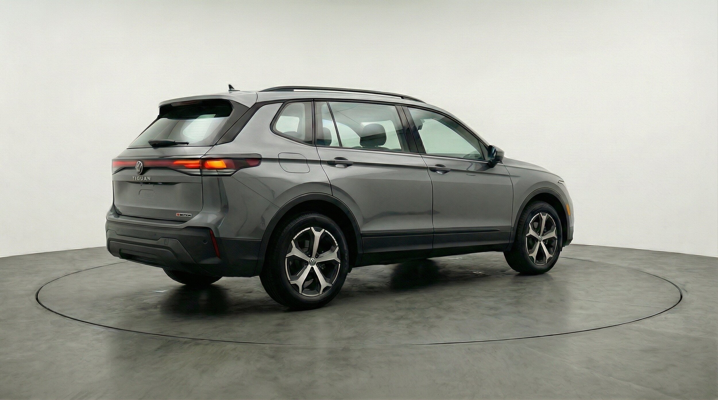 Thumbnail: 2026 Volkswagen Tiguan - 9