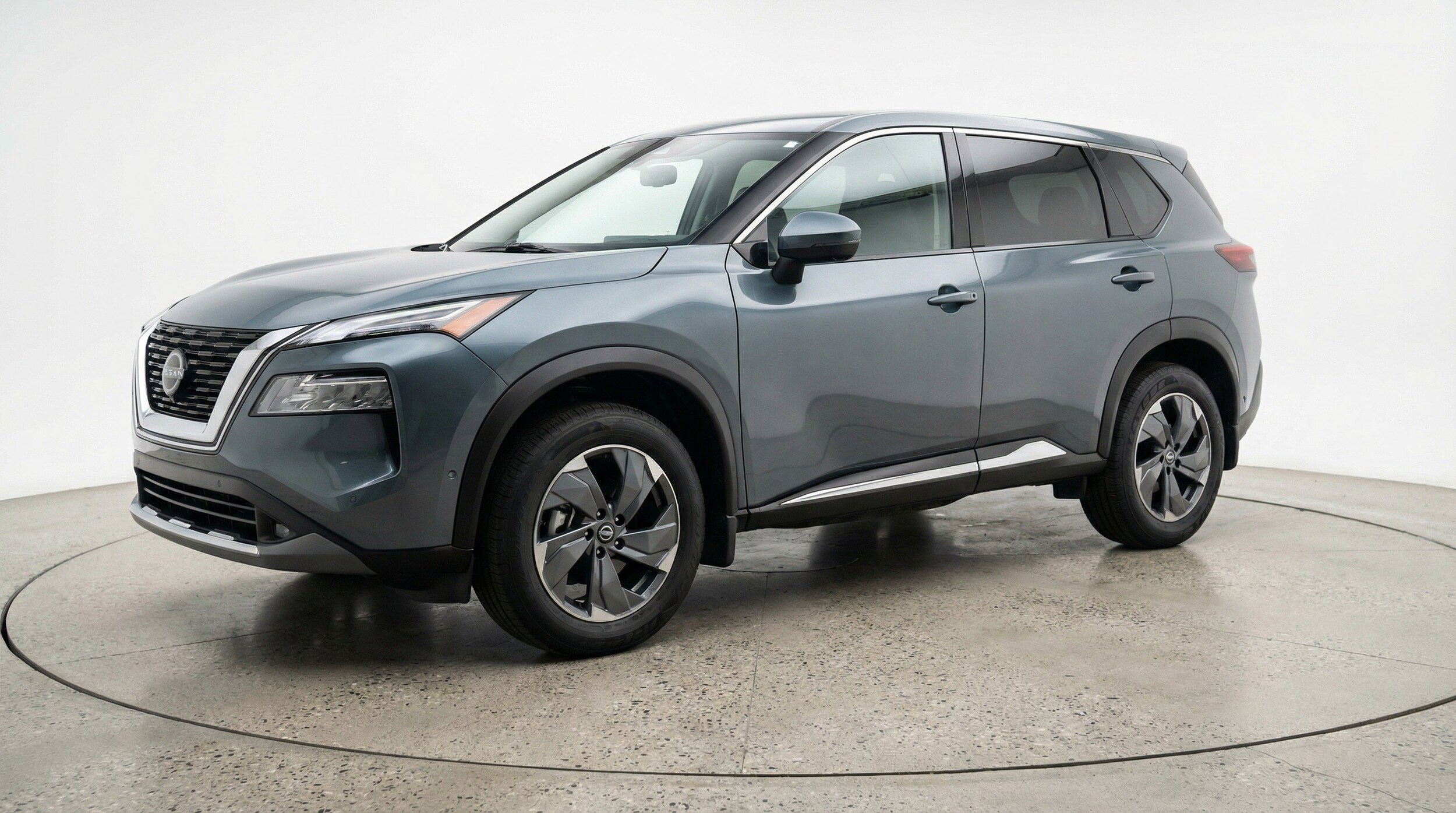 Thumbnail: 2025 Nissan Rogue - 3