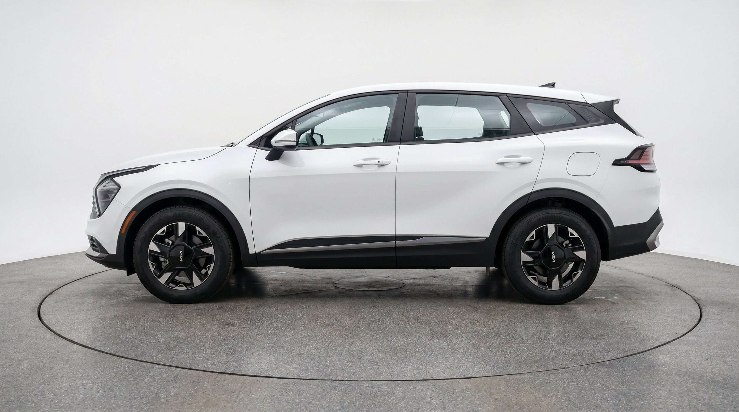 Thumbnail: 2026 Kia Sportage - 5