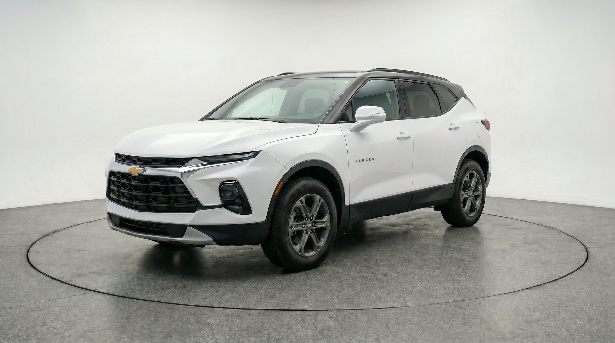 Thumbnail: 2026 Chevrolet Blazer - 3