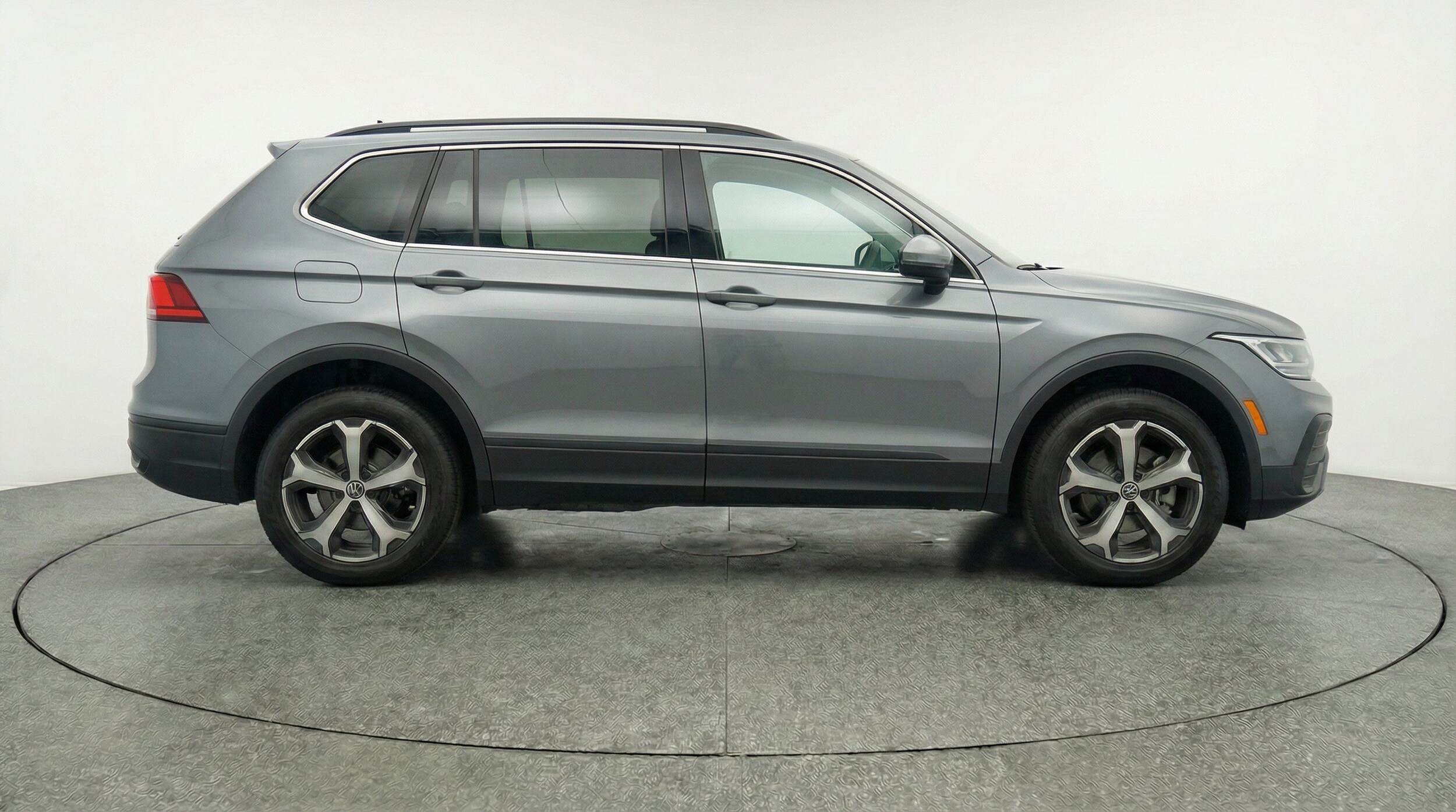 Thumbnail: 2026 Volkswagen Tiguan - 11