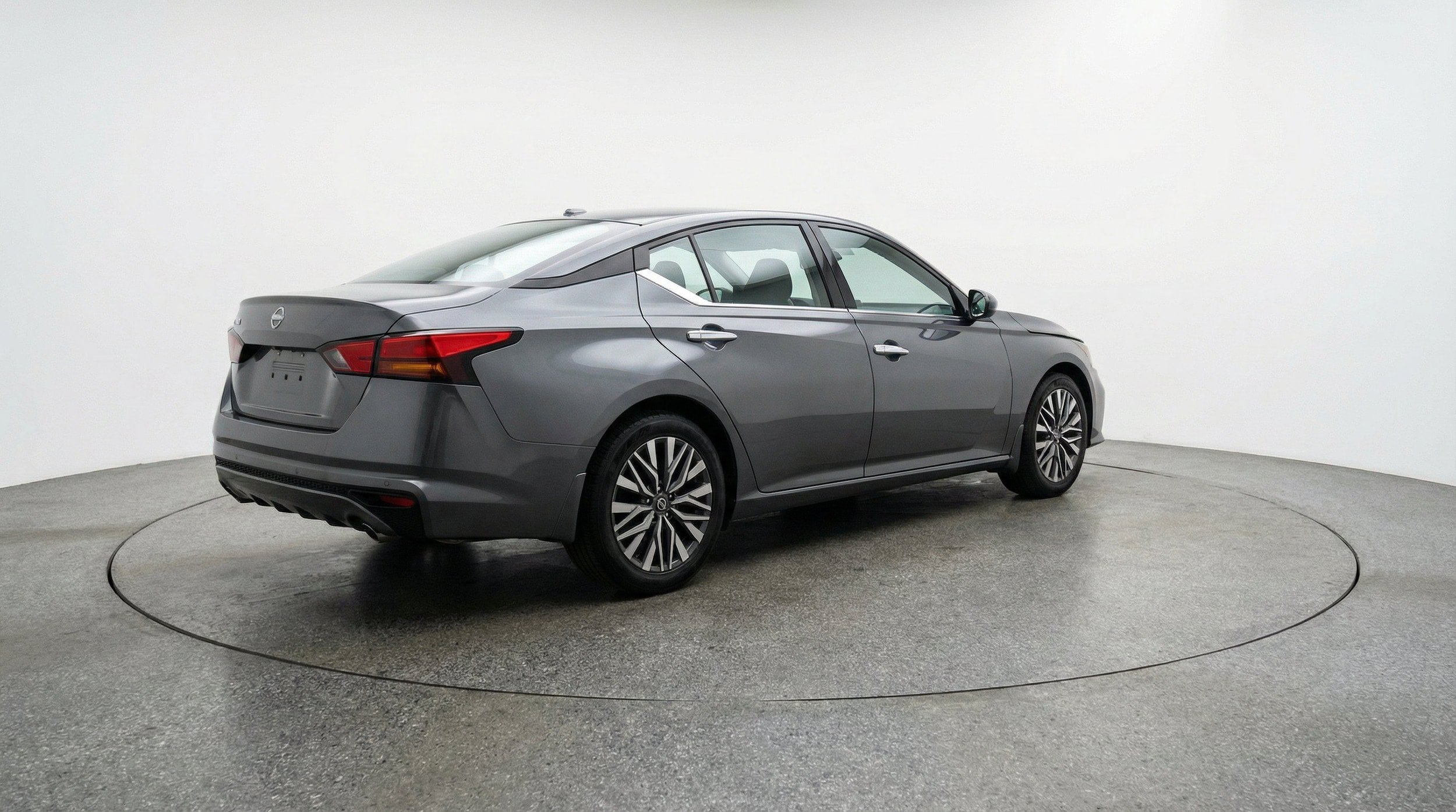 Thumbnail: 2025 Nissan Altima - 9