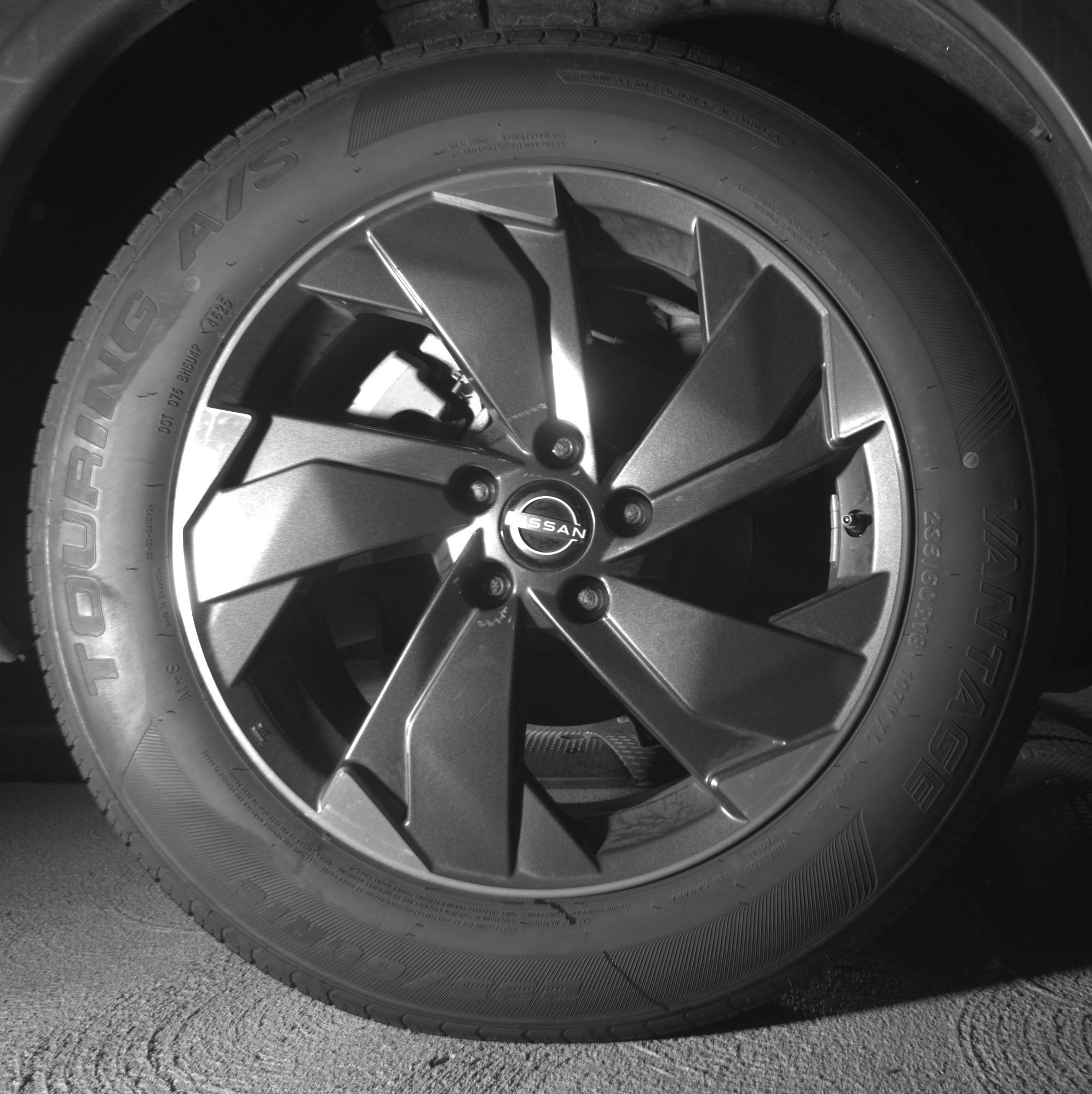 Thumbnail: 2025 Nissan Rogue - 15