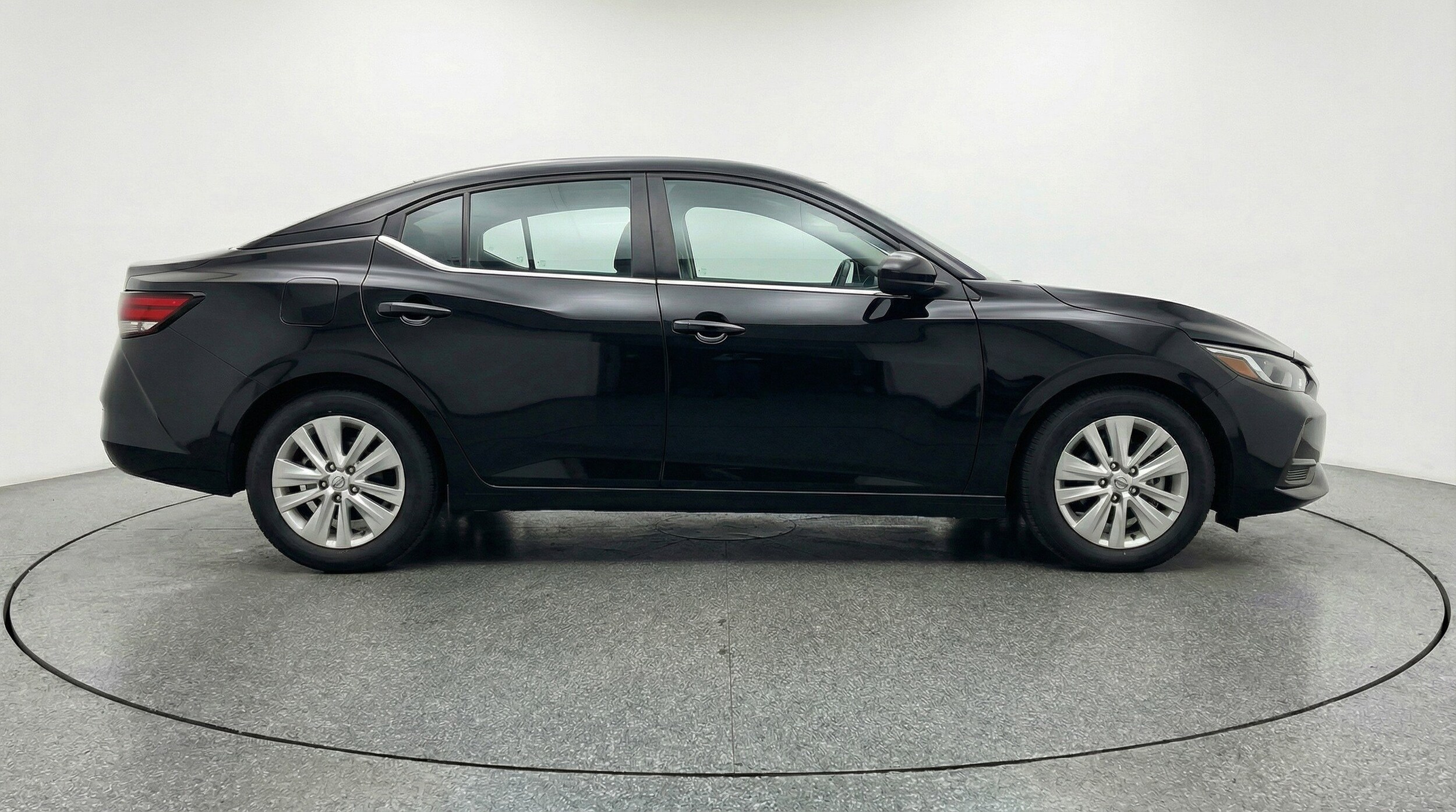 Thumbnail: 2025 Nissan Sentra - 11