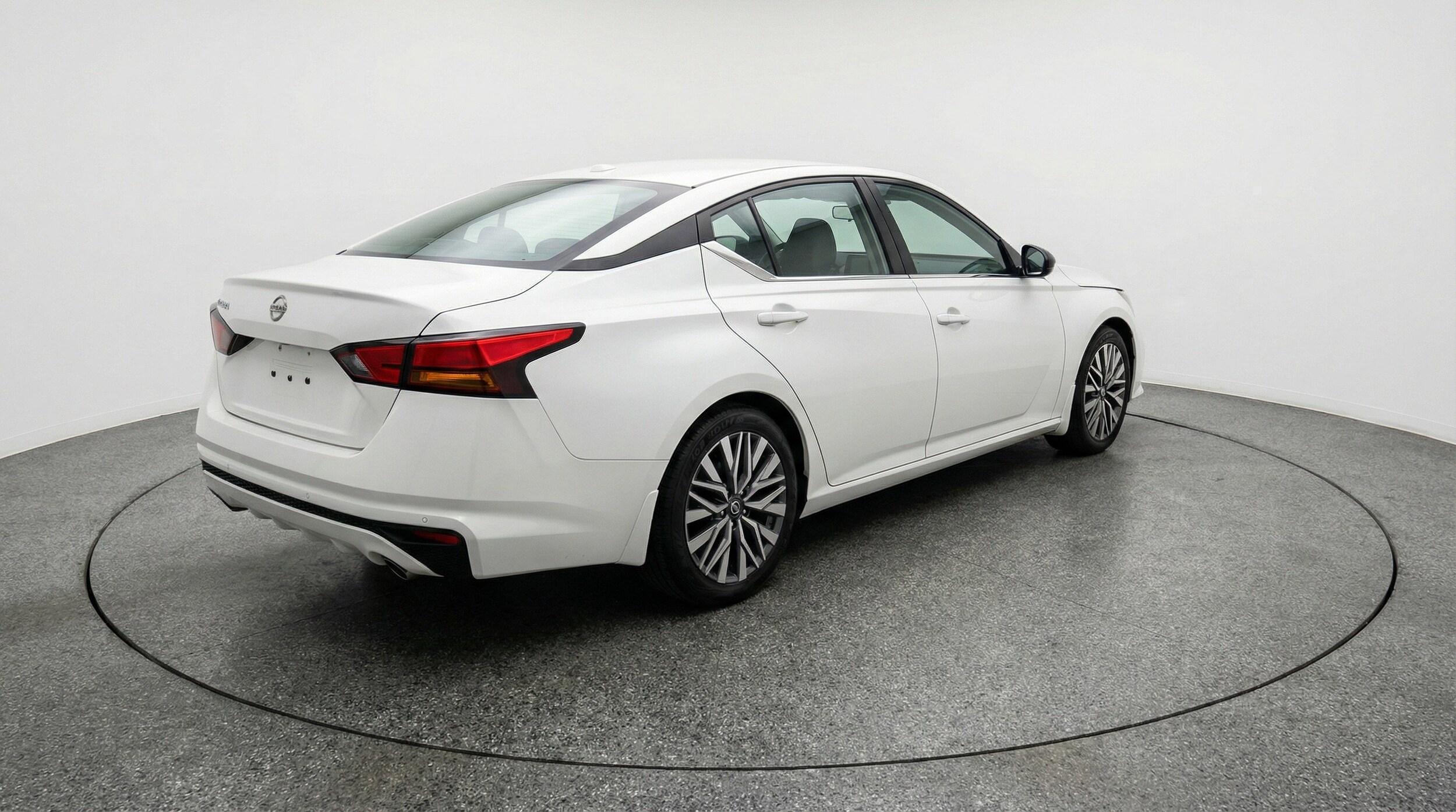 Thumbnail: 2025 Nissan Altima - 9