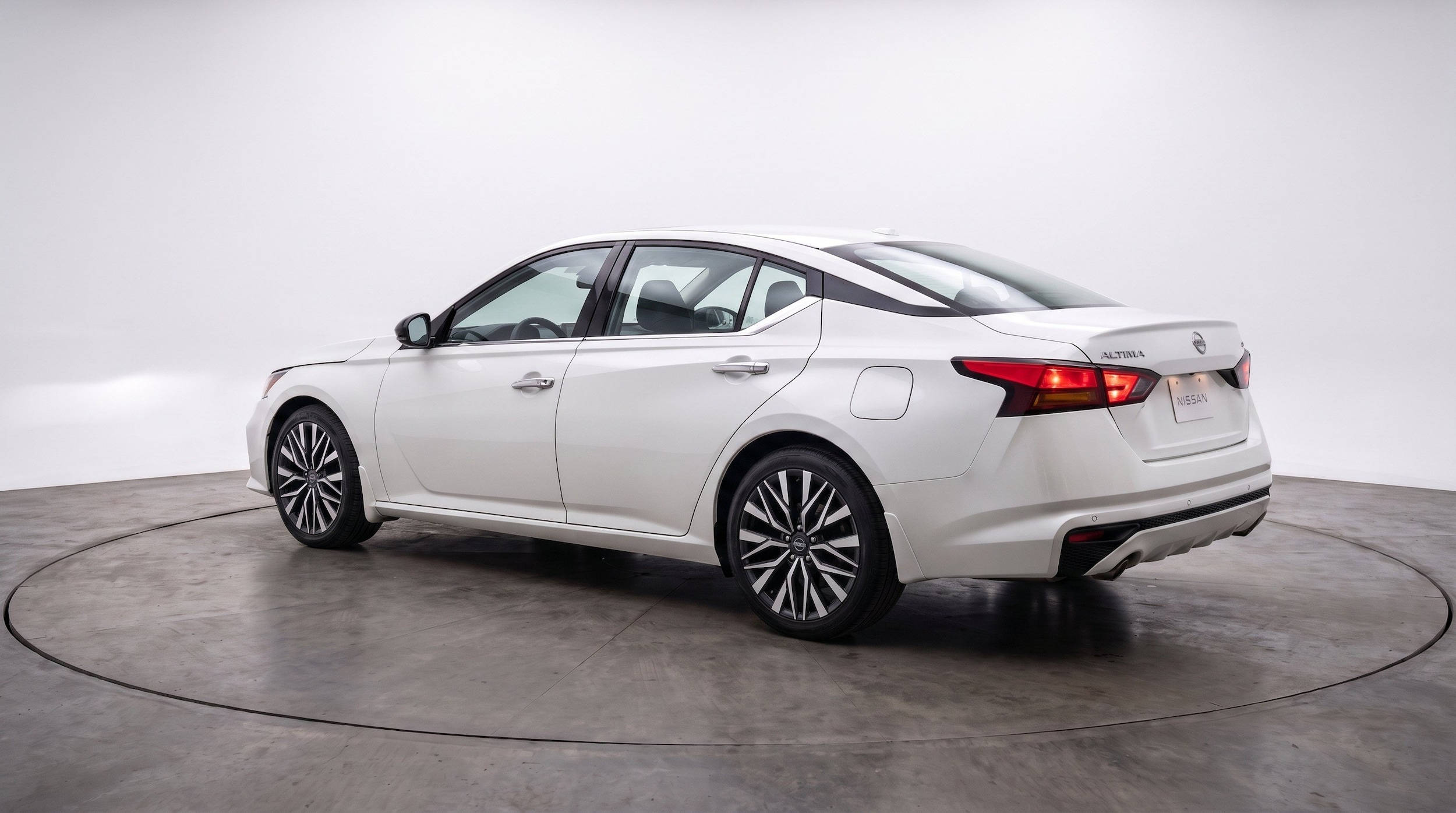 Thumbnail: 2025 Nissan Altima - 6