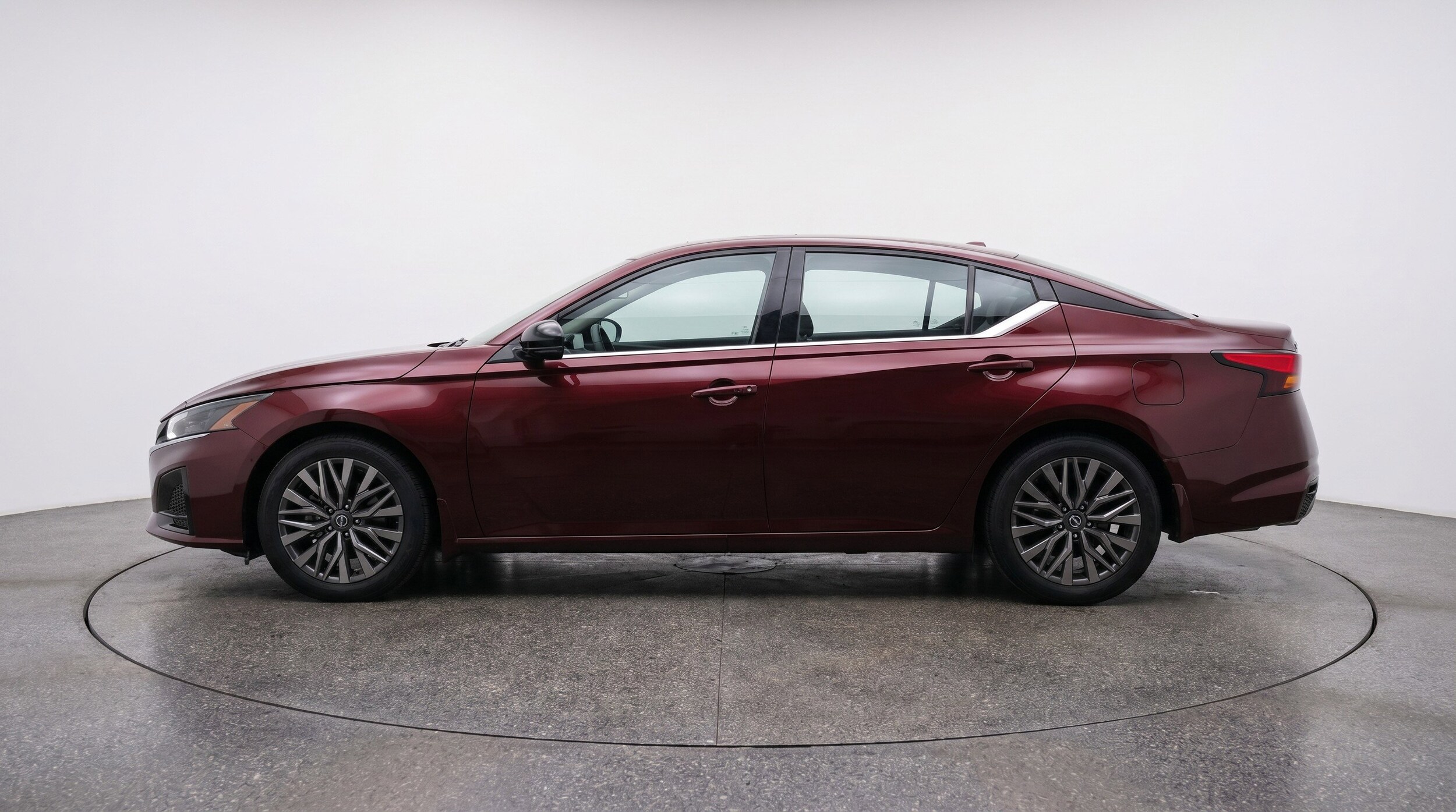 Thumbnail: 2025 Nissan Altima - 5