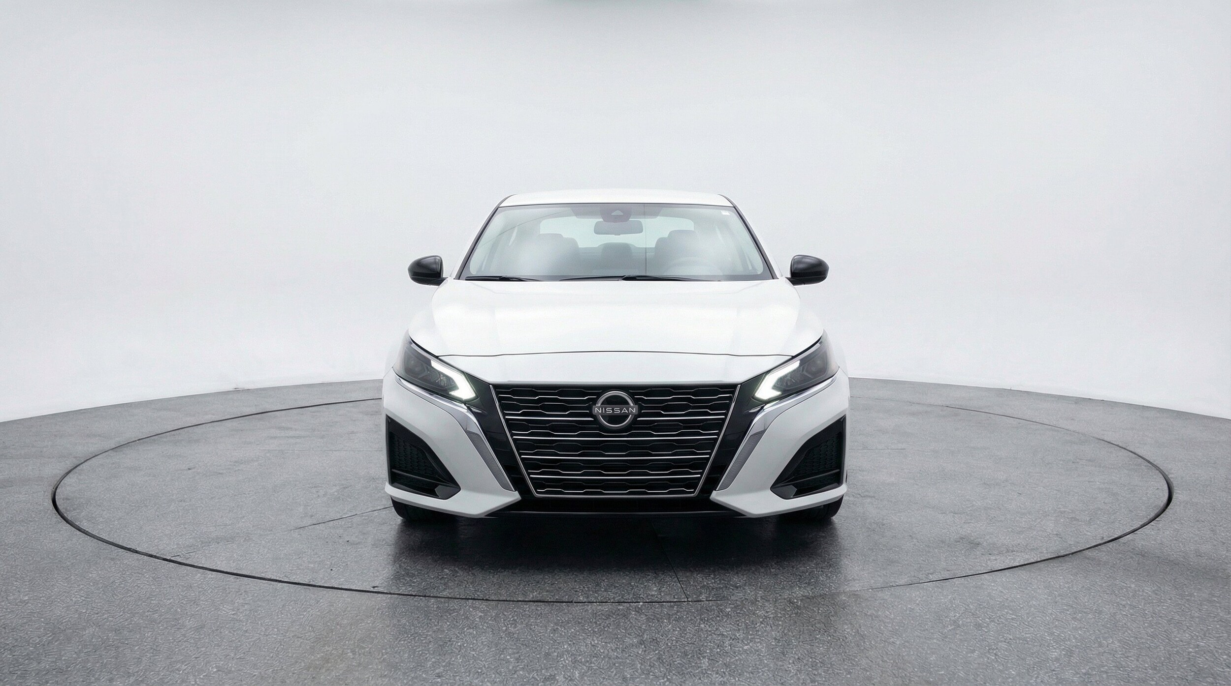 Thumbnail: 2025 Nissan Altima - 2
