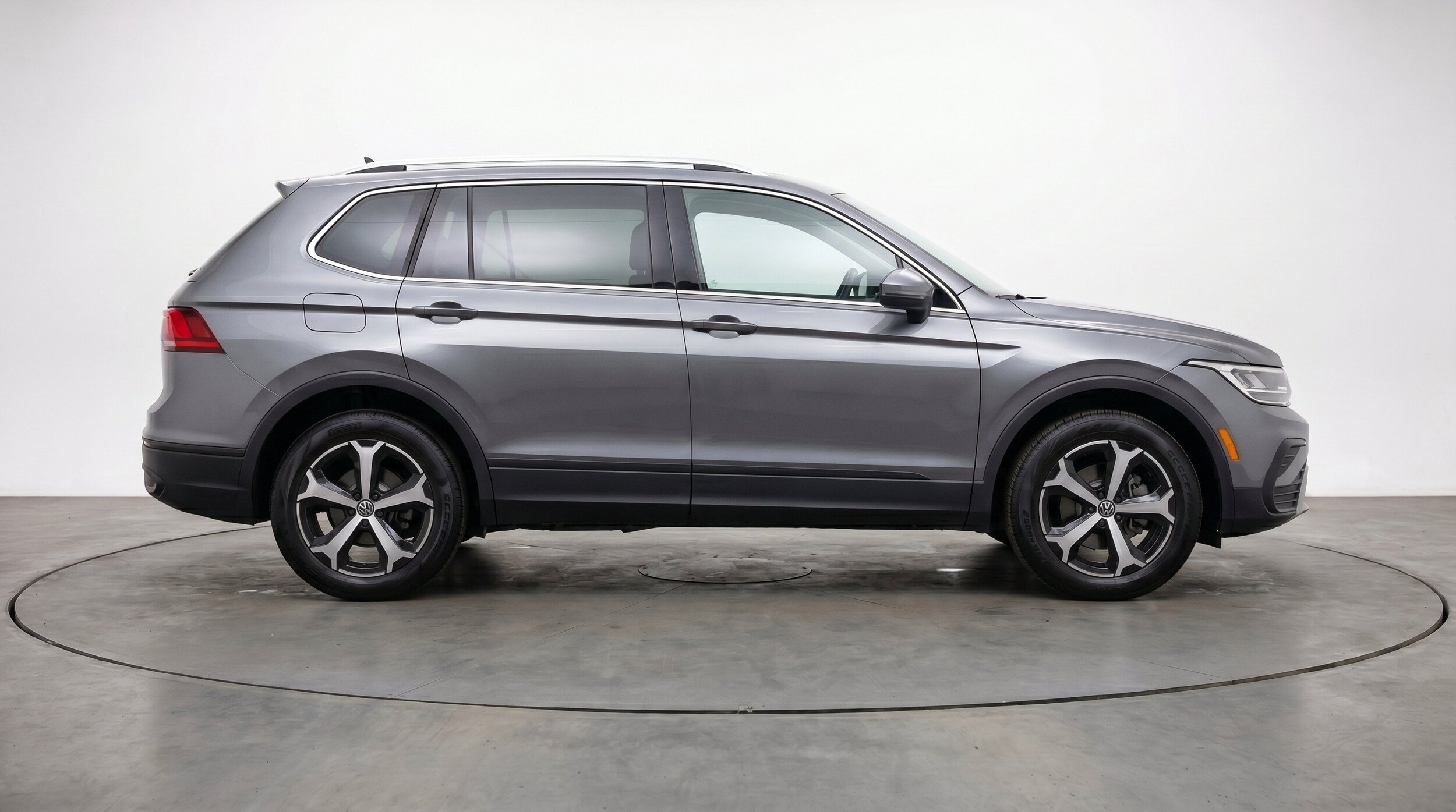 Thumbnail: 2026 Volkswagen Tiguan - 11