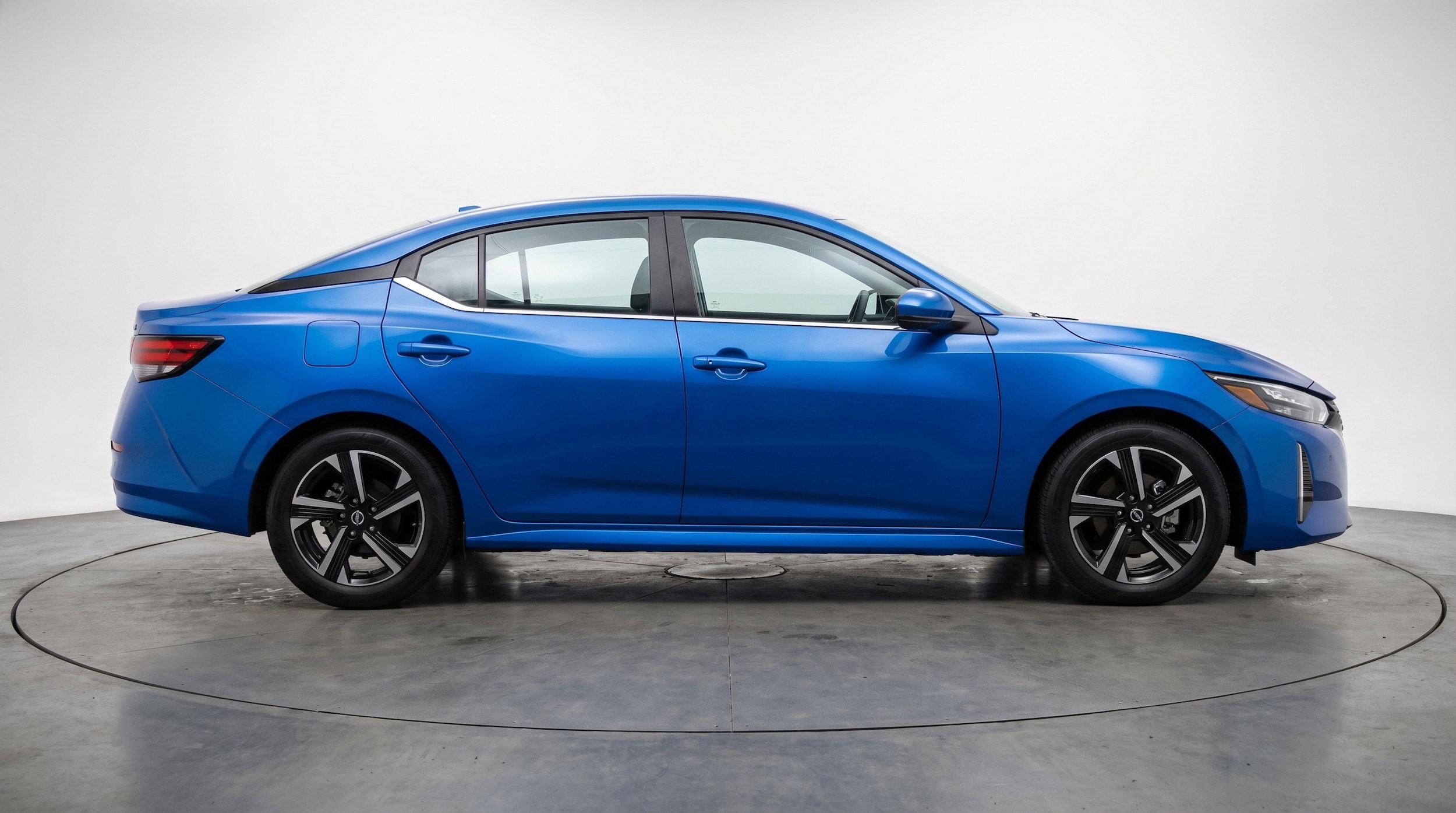 Thumbnail: 2025 Nissan Sentra - 11