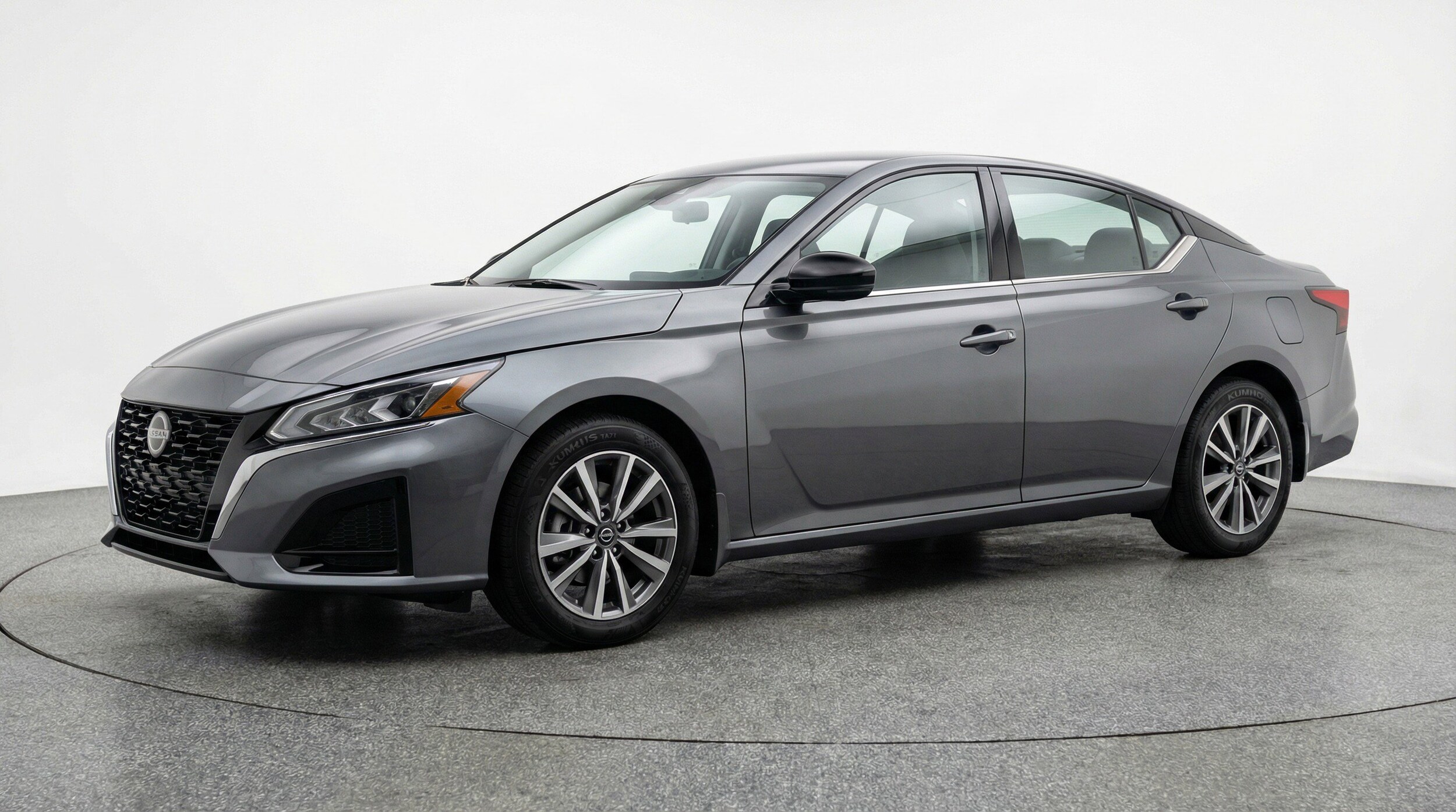 Thumbnail: 2025 Nissan Altima - 3