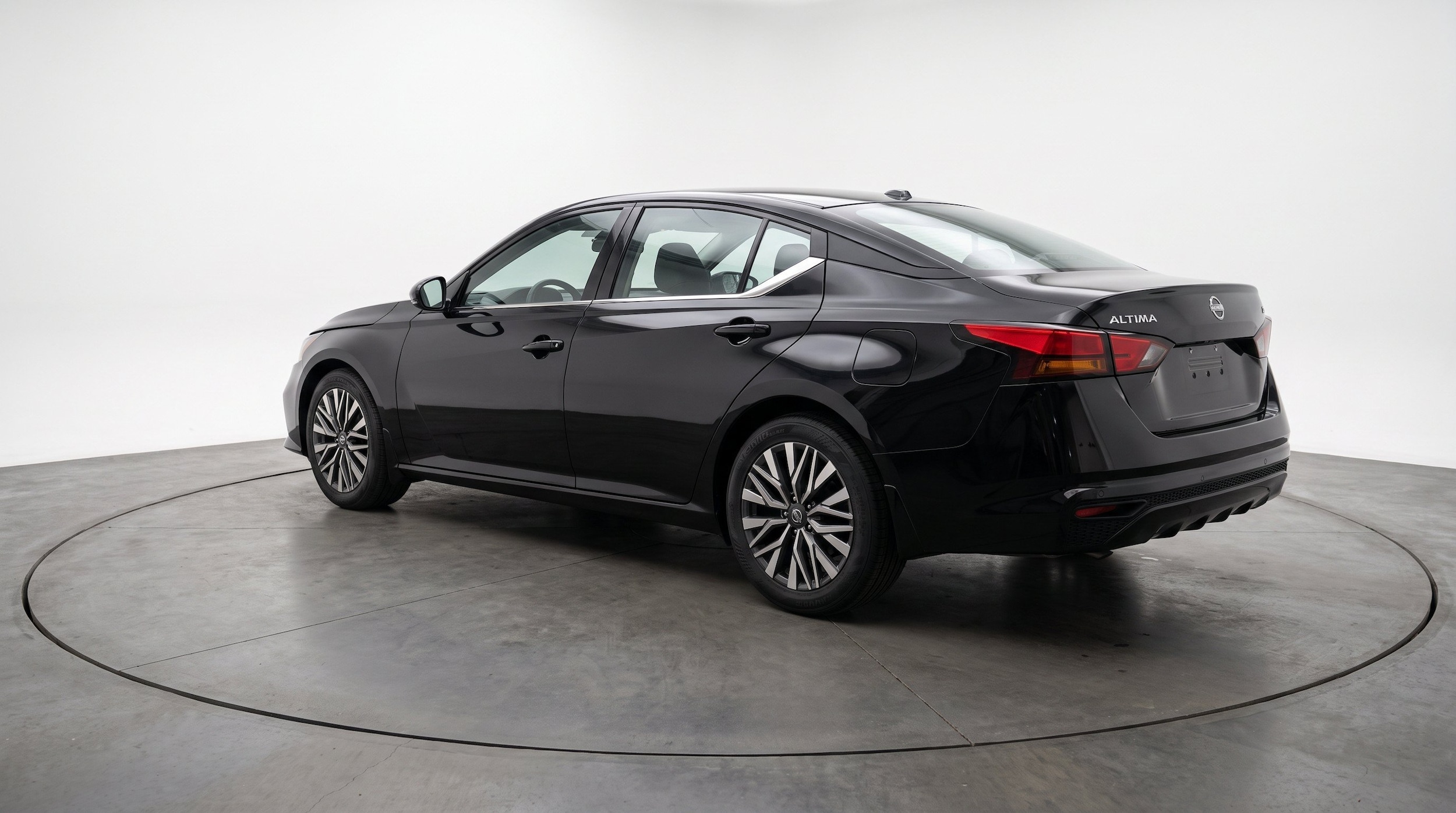 Thumbnail: 2025 Nissan Altima - 6