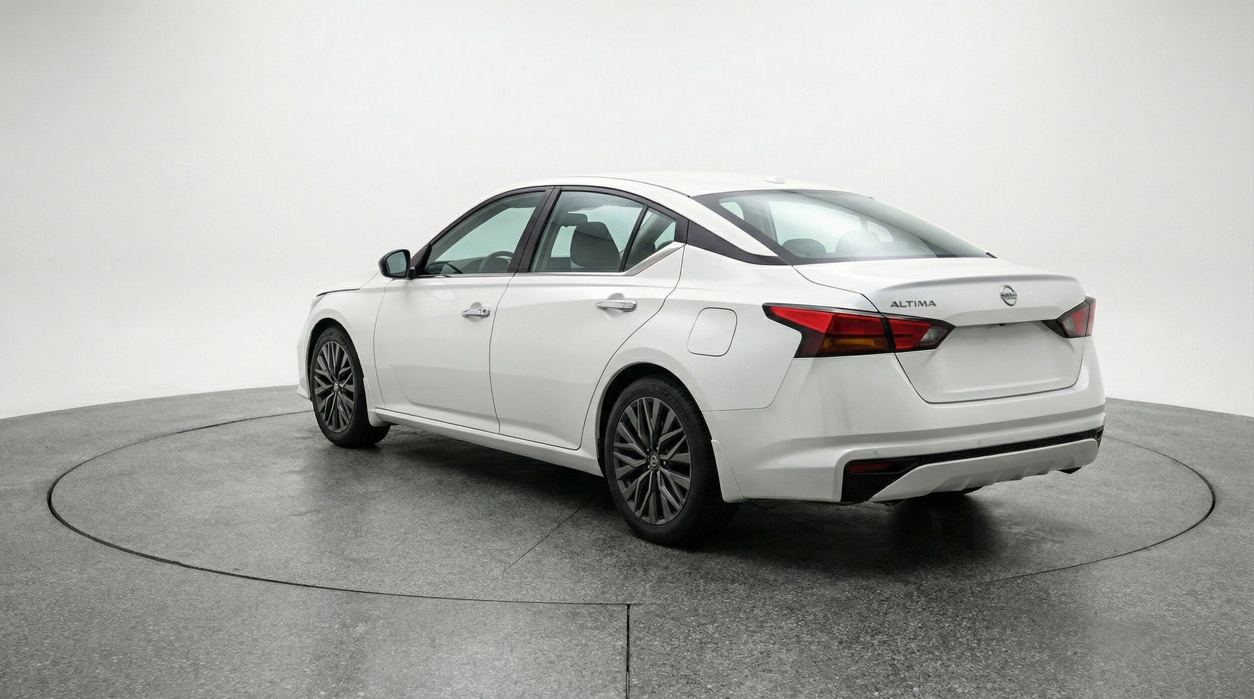 Thumbnail: 2025 Nissan Altima - 6