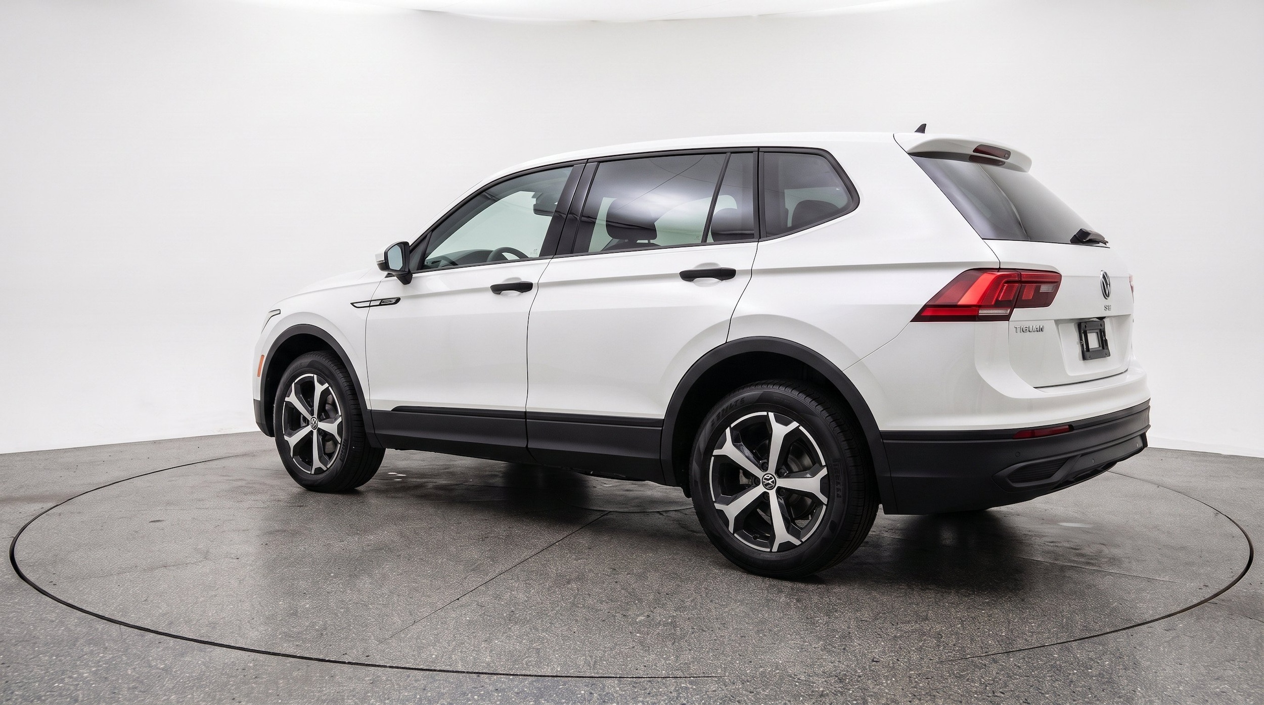 Thumbnail: 2026 Volkswagen Tiguan - 6