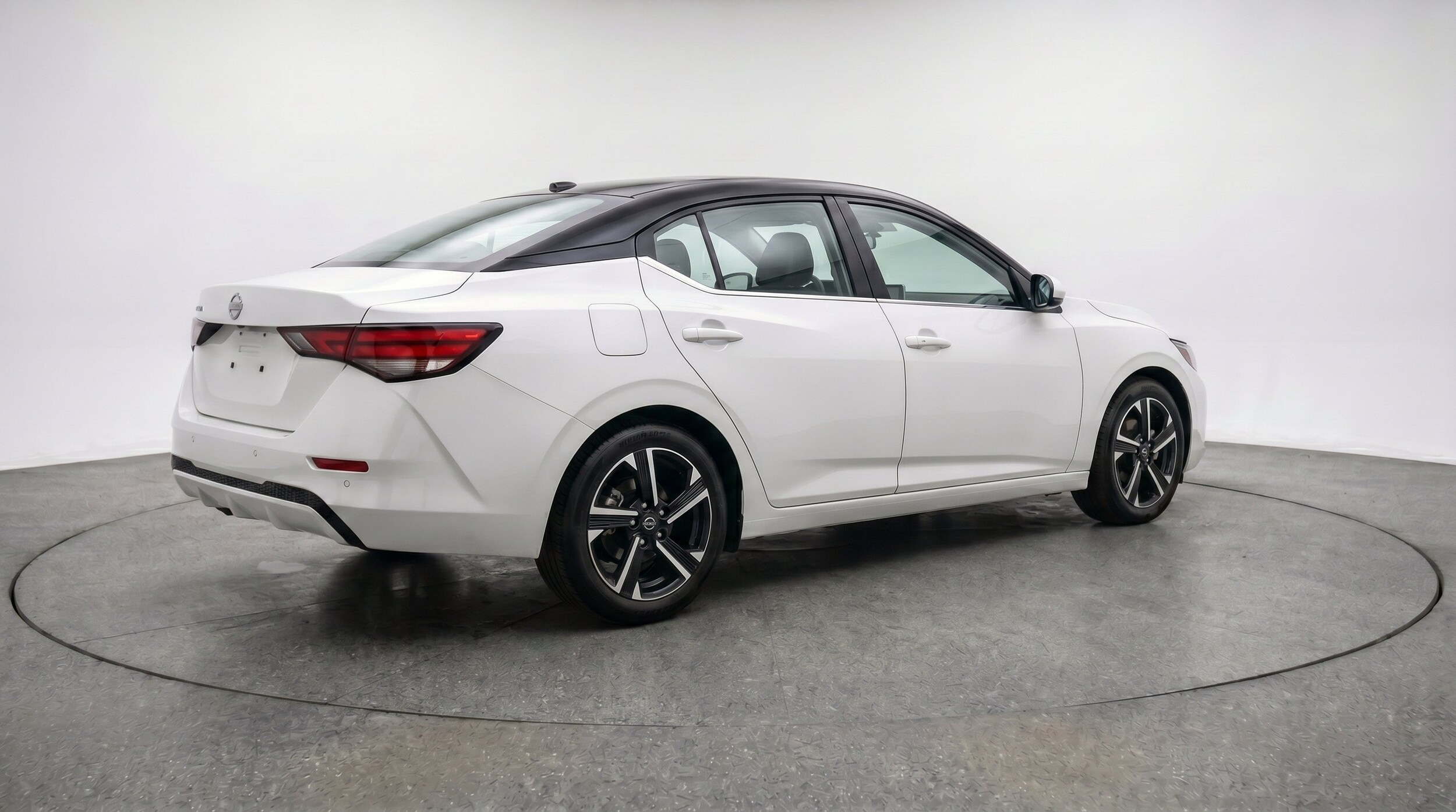 Thumbnail: 2025 Nissan Sentra - 9