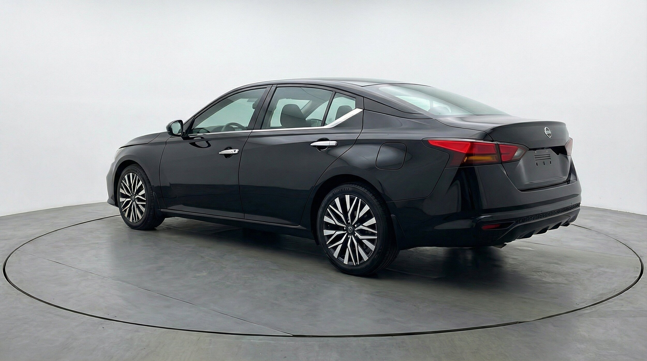 Thumbnail: 2025 Nissan Altima - 6