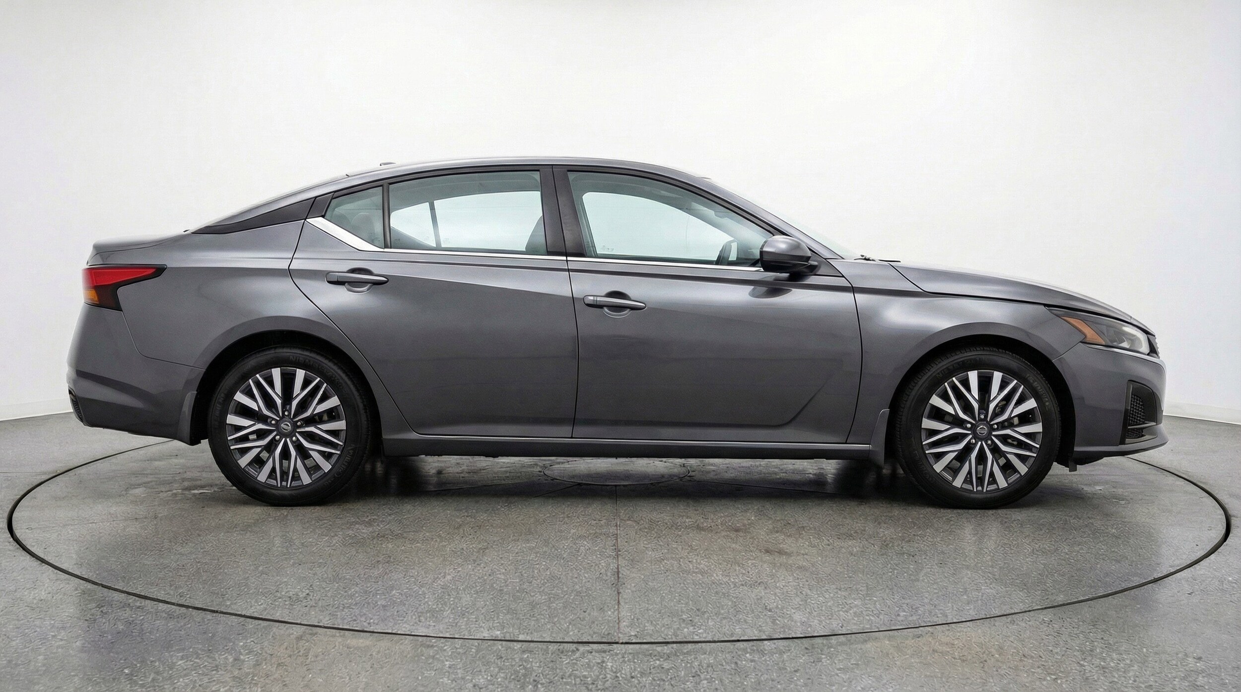 Thumbnail: 2025 Nissan Altima - 11