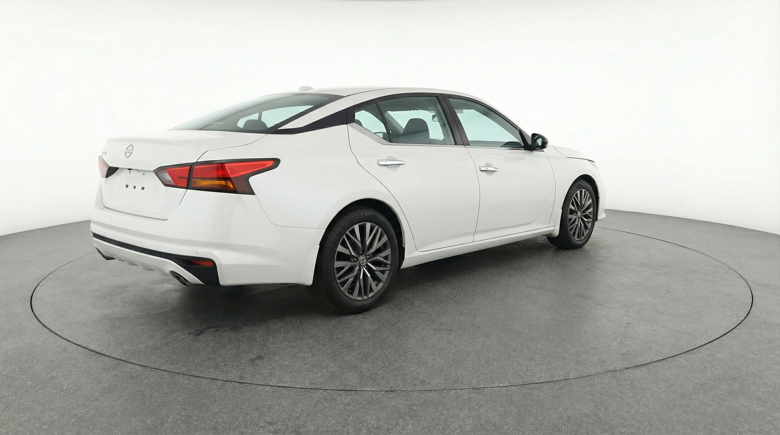 Thumbnail: 2025 Nissan Altima - 9