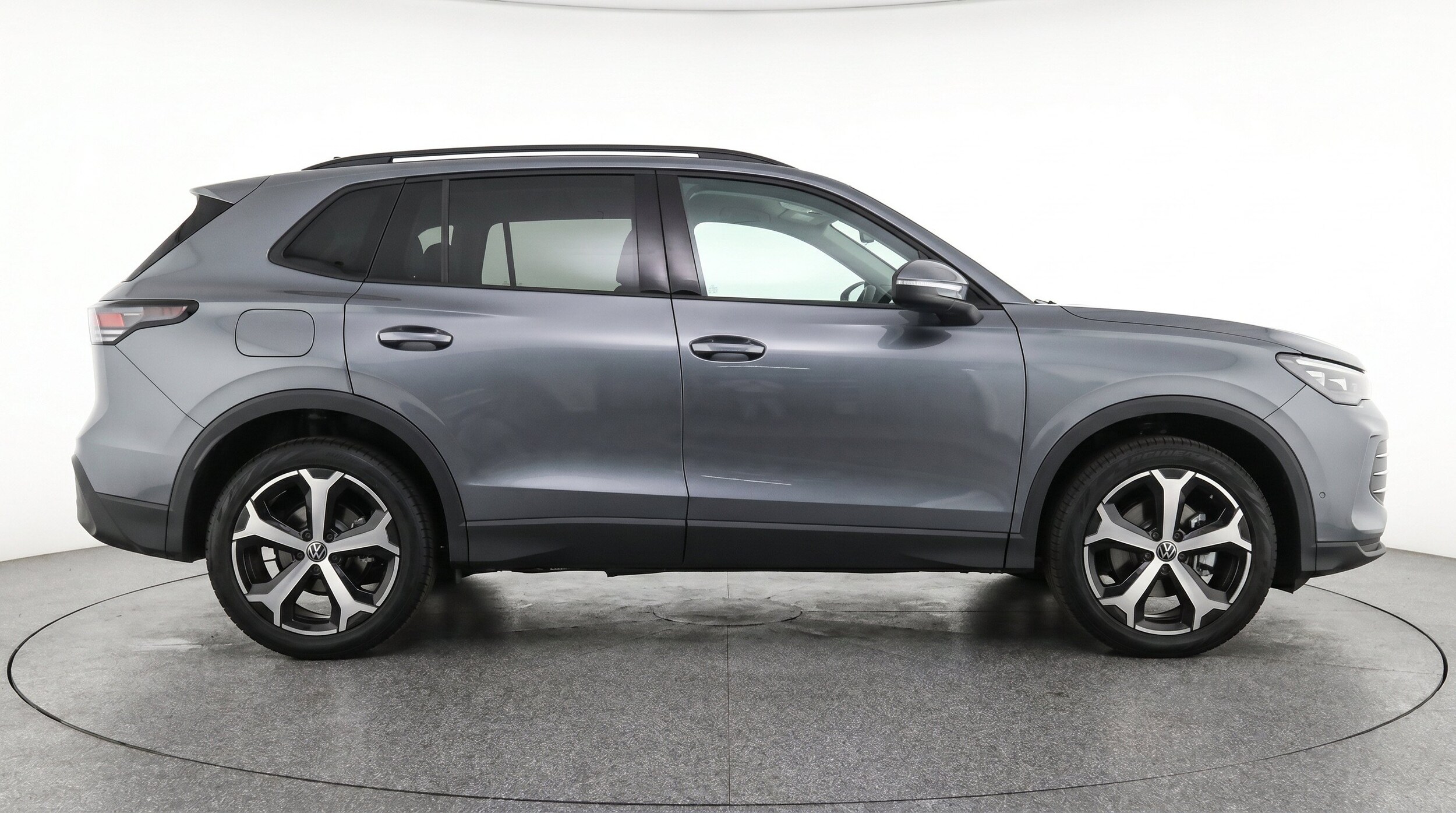 Thumbnail: 2026 Volkswagen Tiguan - 11