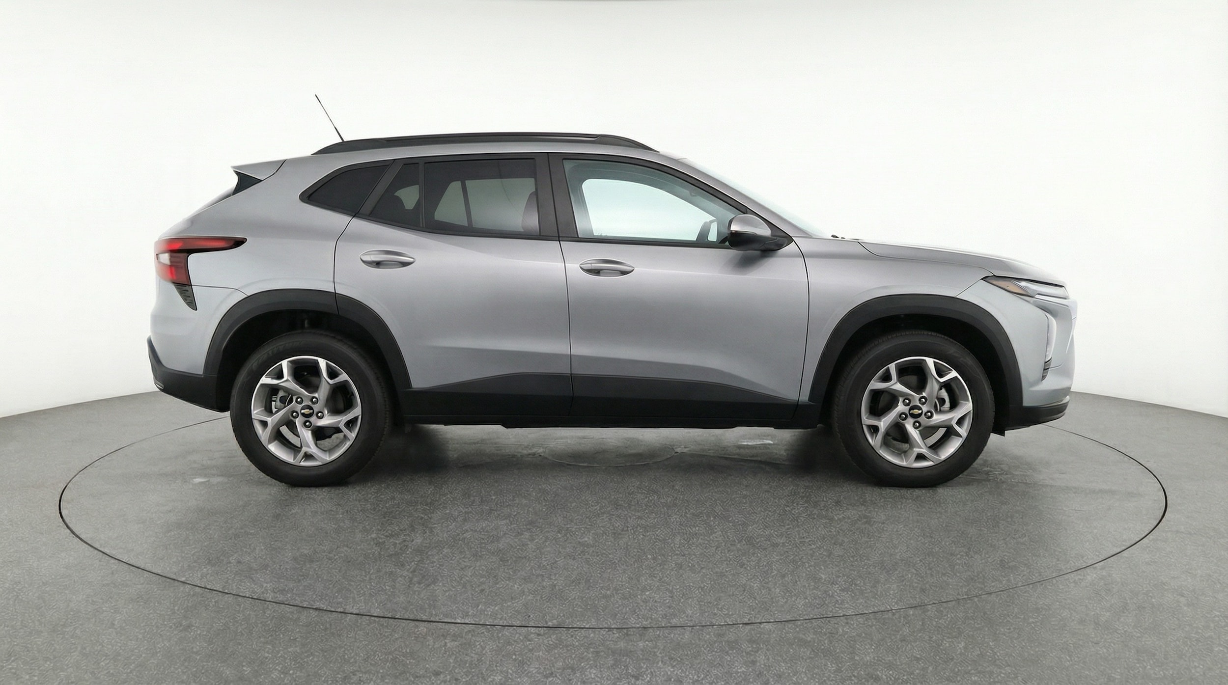 Thumbnail: 2025 Chevrolet Trax - 8