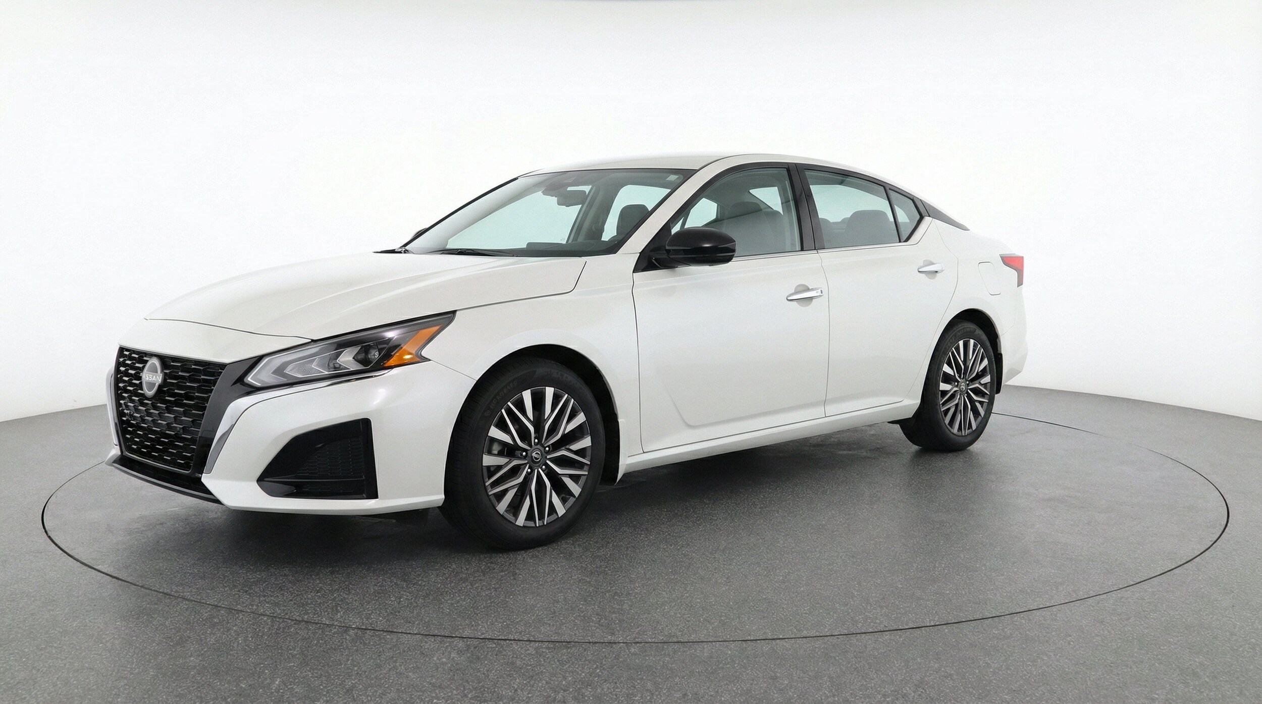 Thumbnail: 2025 Nissan Altima - 3