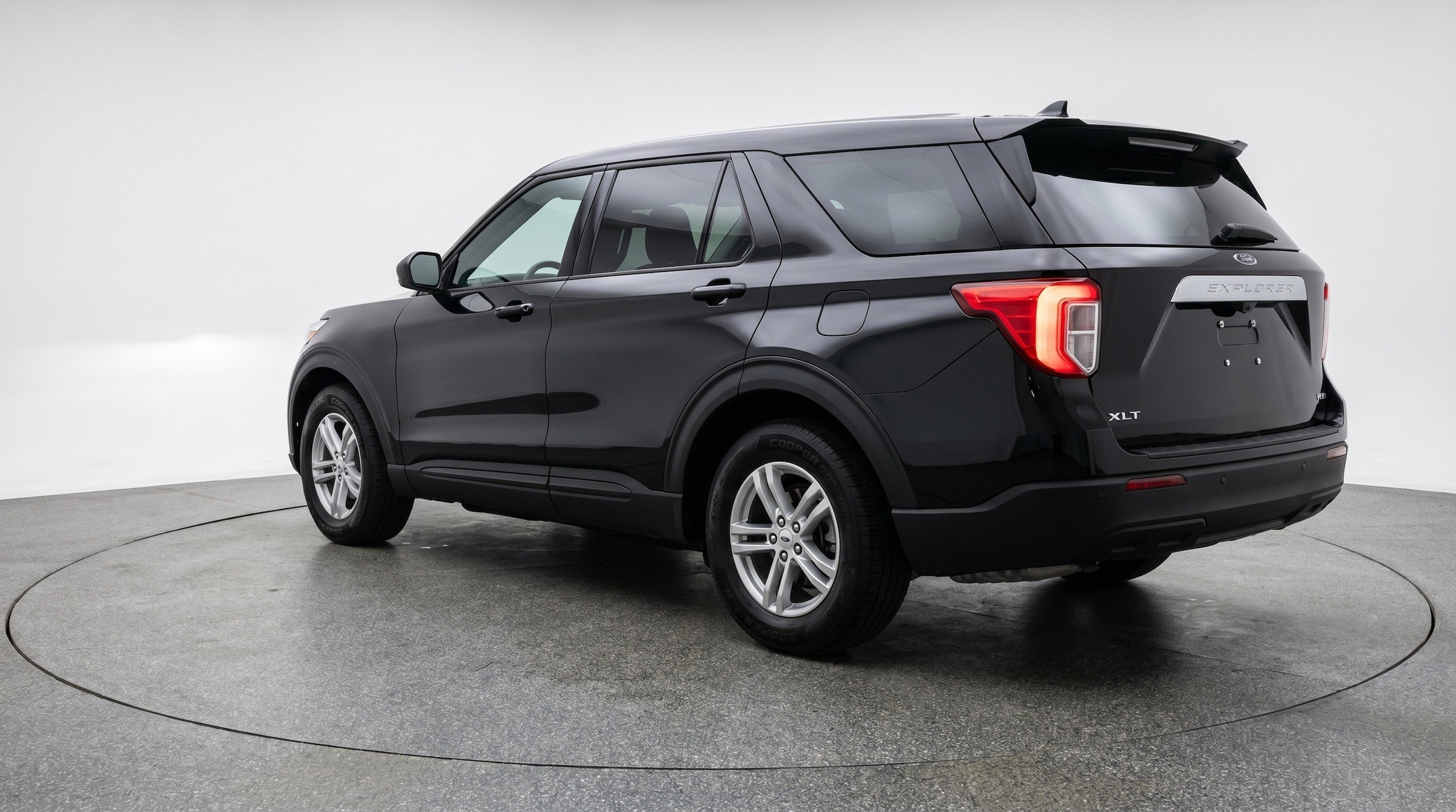 Thumbnail: 2024 Ford Explorer - 6