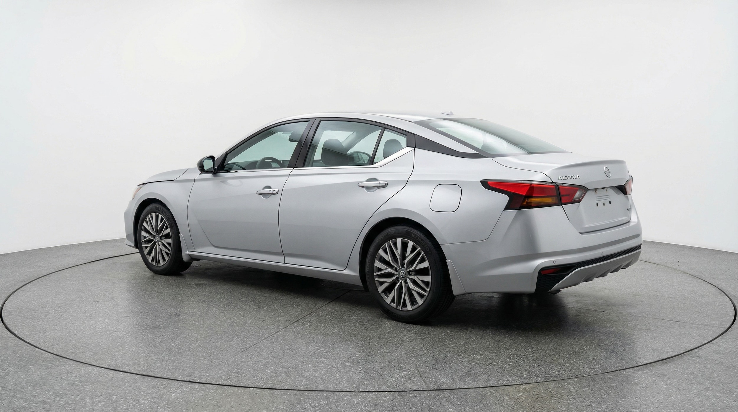 Thumbnail: 2025 Nissan Altima - 5