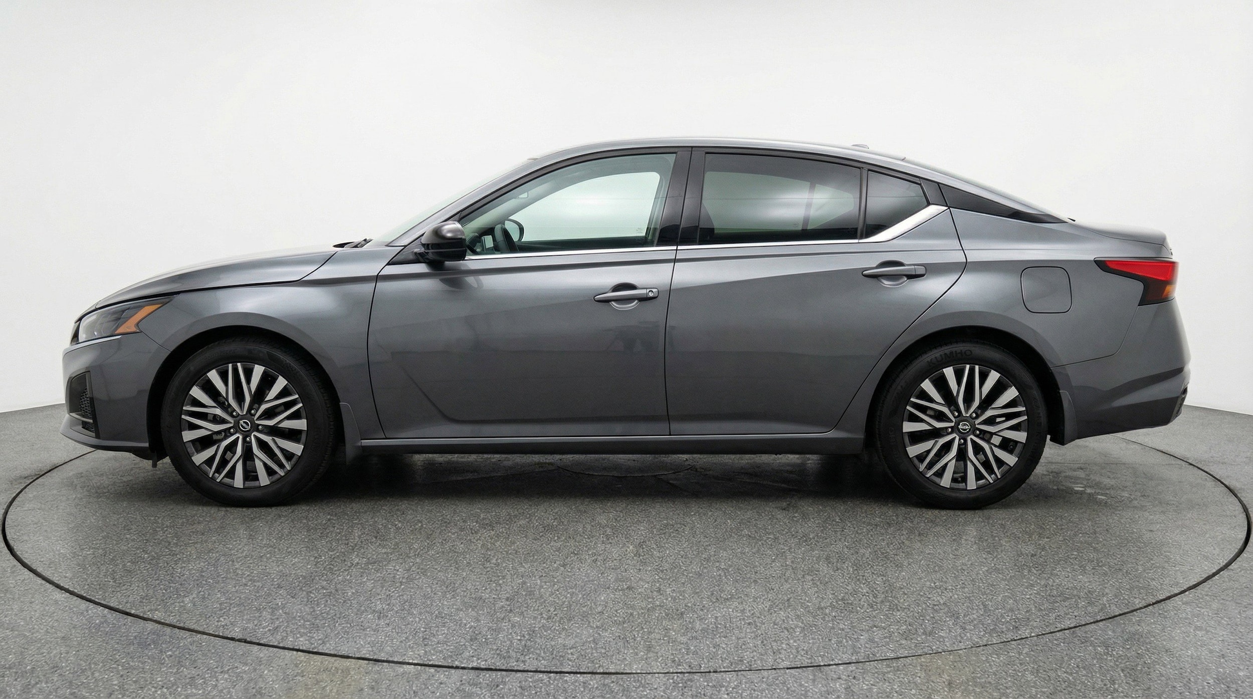 Thumbnail: 2025 Nissan Altima - 5