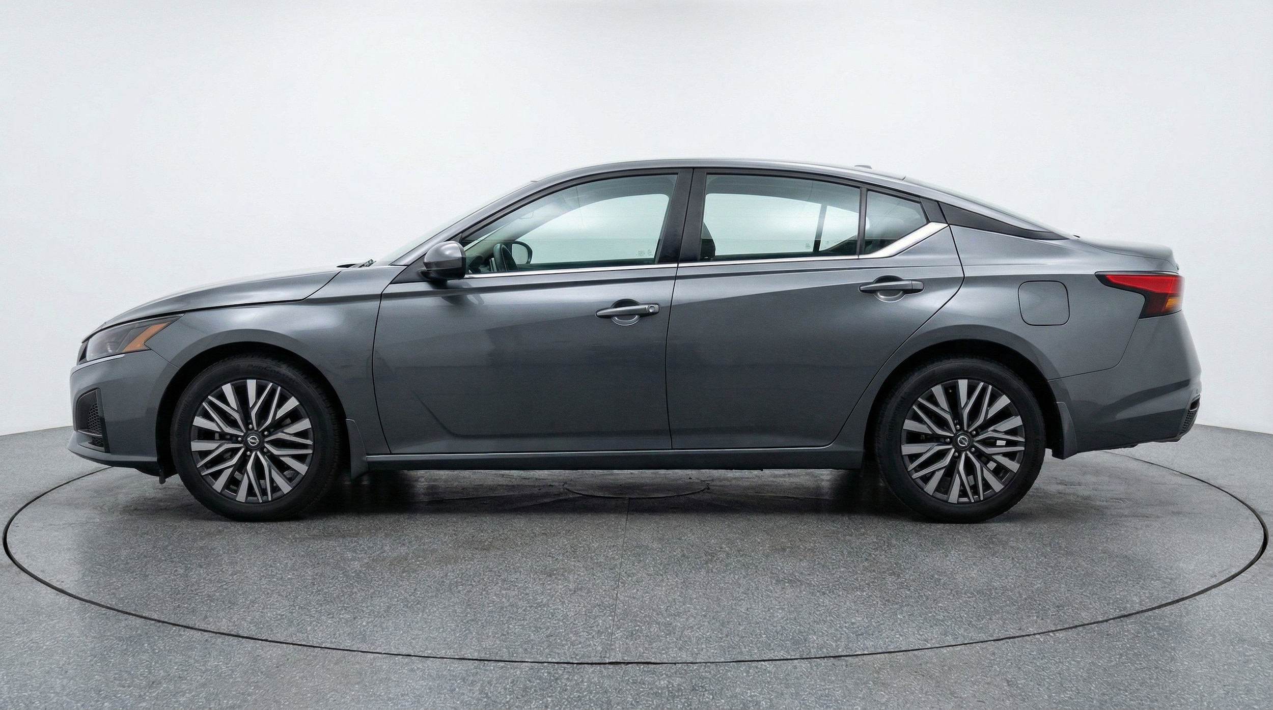 Thumbnail: 2025 Nissan Altima - 5