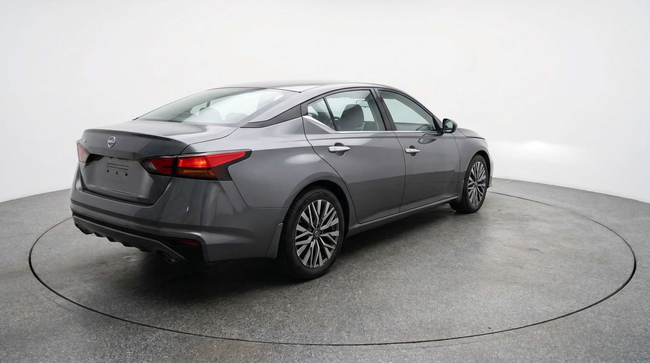 Thumbnail: 2025 Nissan Altima - 9