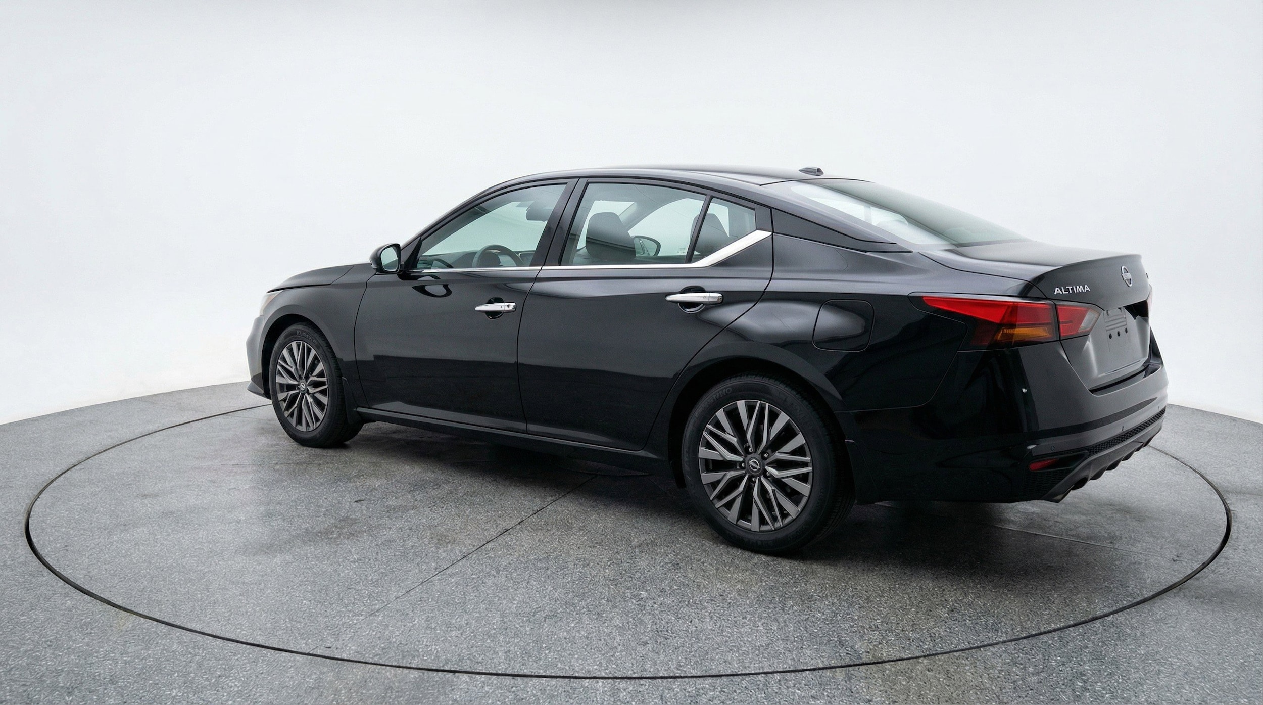 Thumbnail: 2025 Nissan Altima - 6