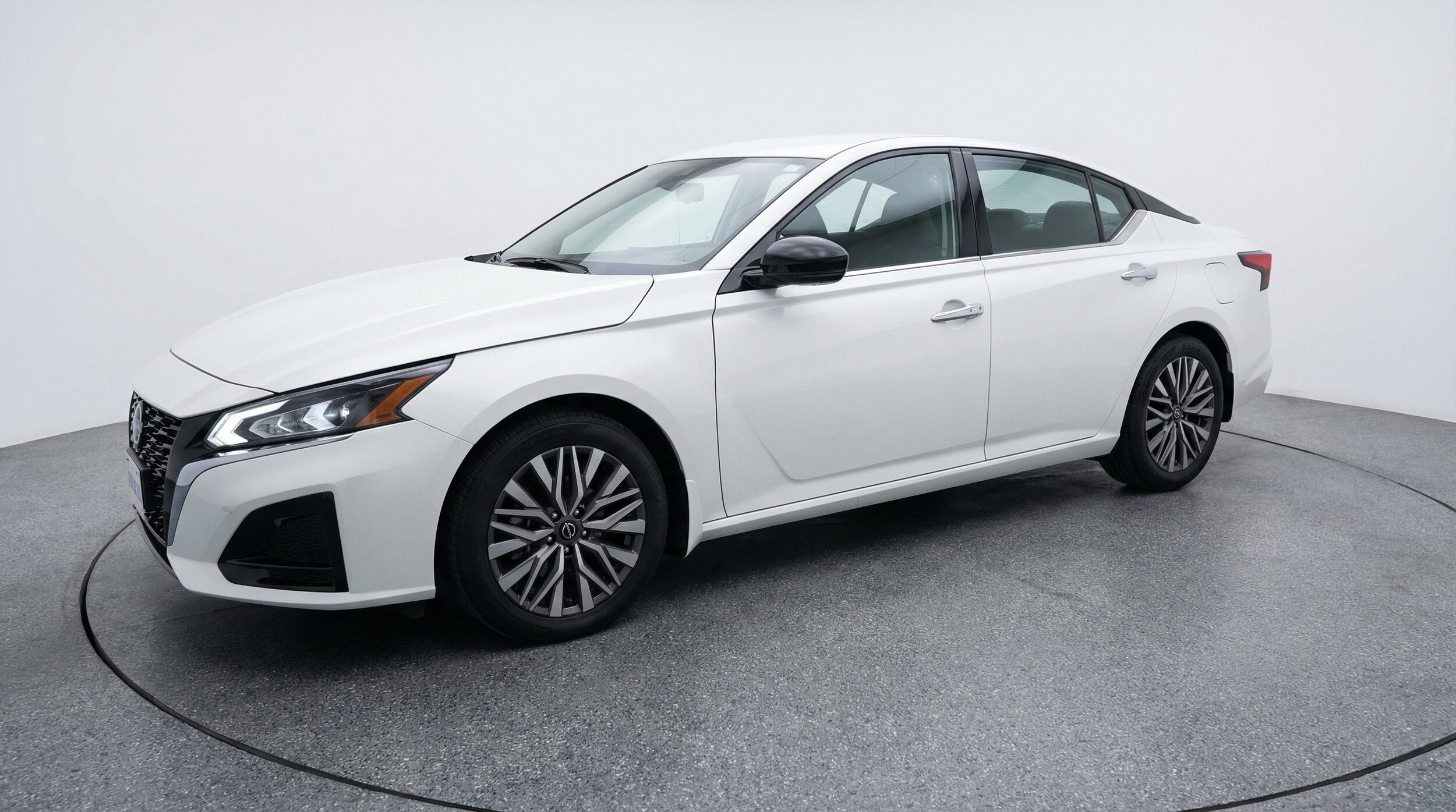 Thumbnail: 2025 Nissan Altima - 3