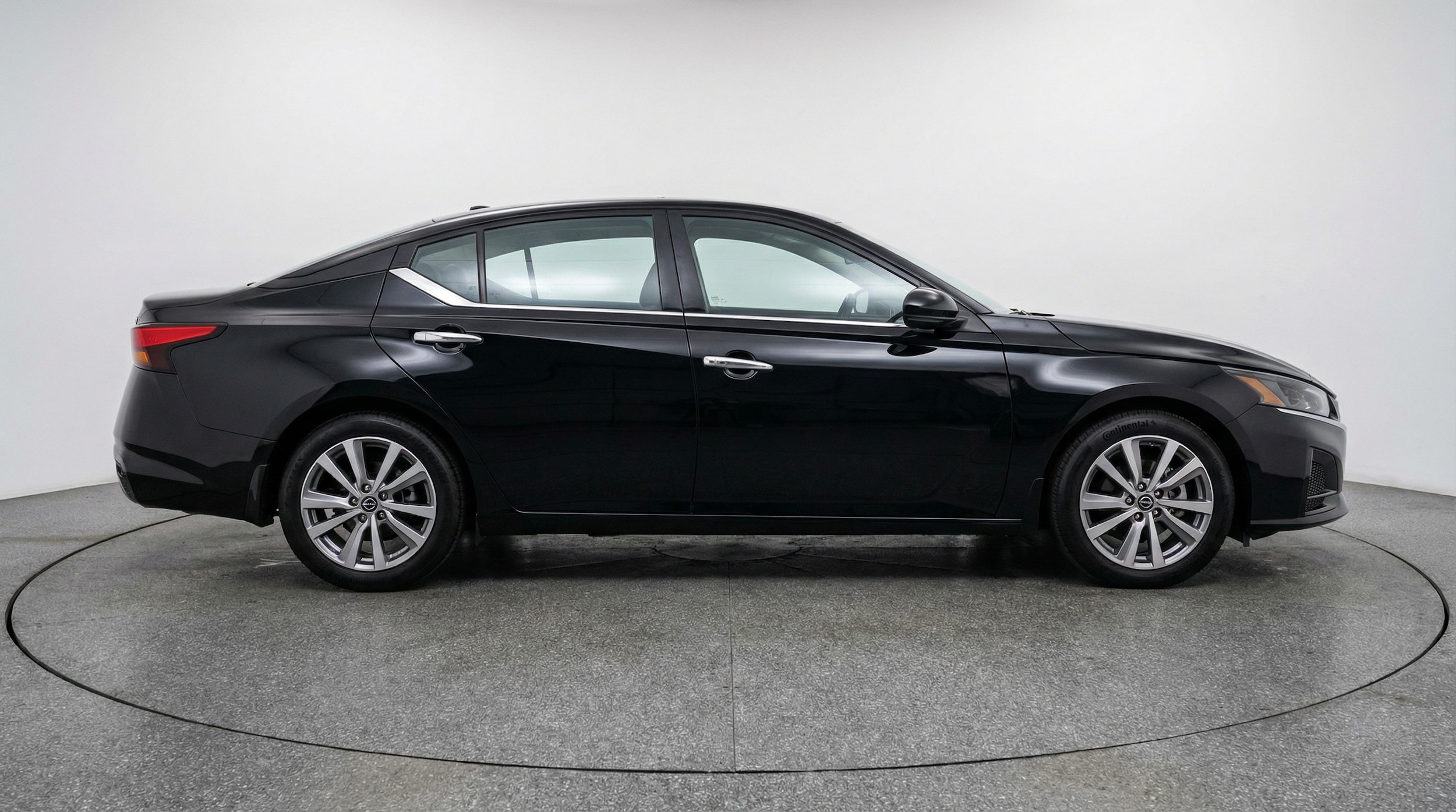 Thumbnail: 2025 Nissan Altima - 8