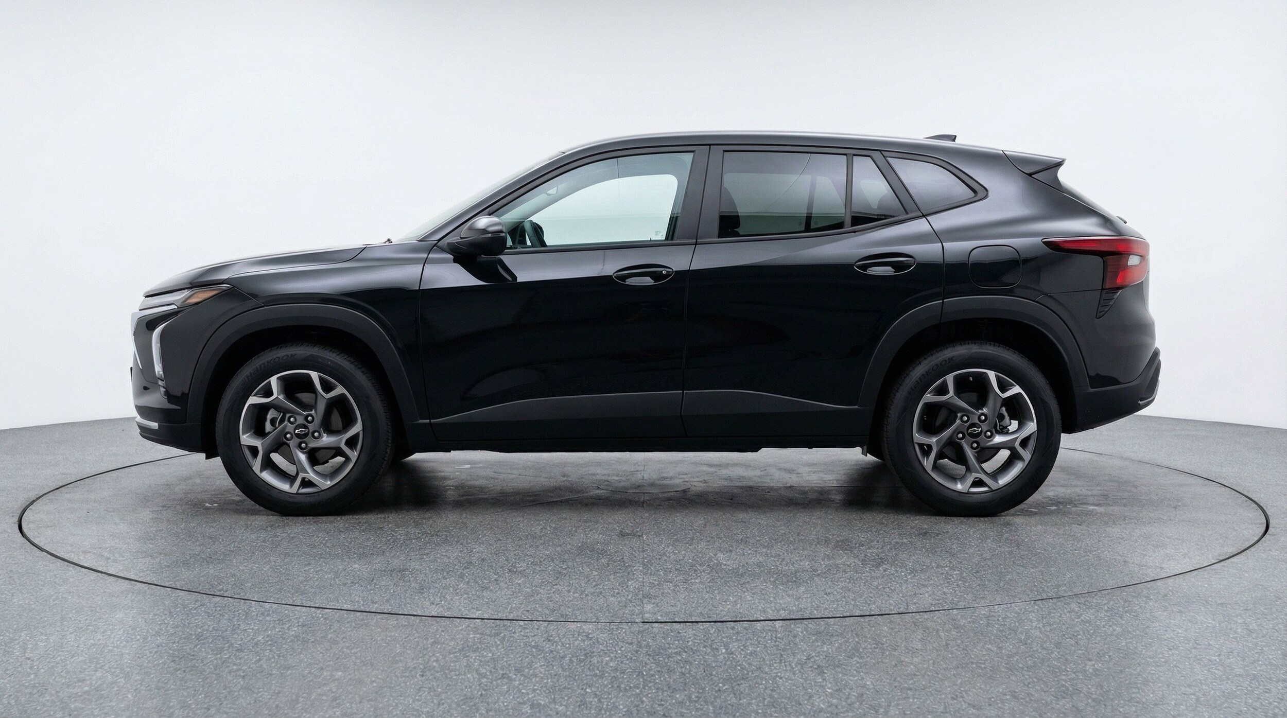 Thumbnail: 2025 Chevrolet Trax - 5