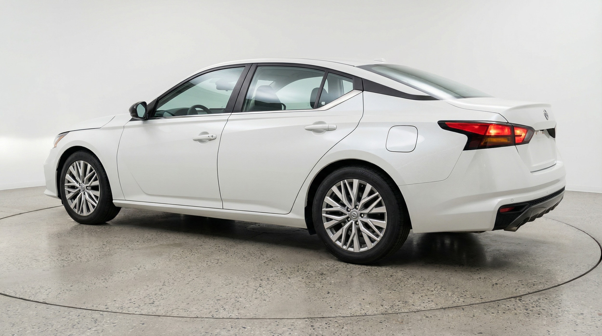 Thumbnail: 2025 Nissan Altima - 5